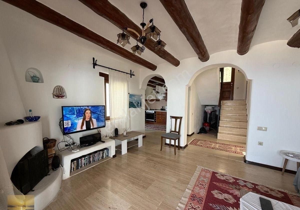 Gümüşlükte Satılık Müstakil Villa 9 Adalar Manzaralı Bahçeli Ev Bulunmaz Konumda Fırsat Yatırım - Görsel 31