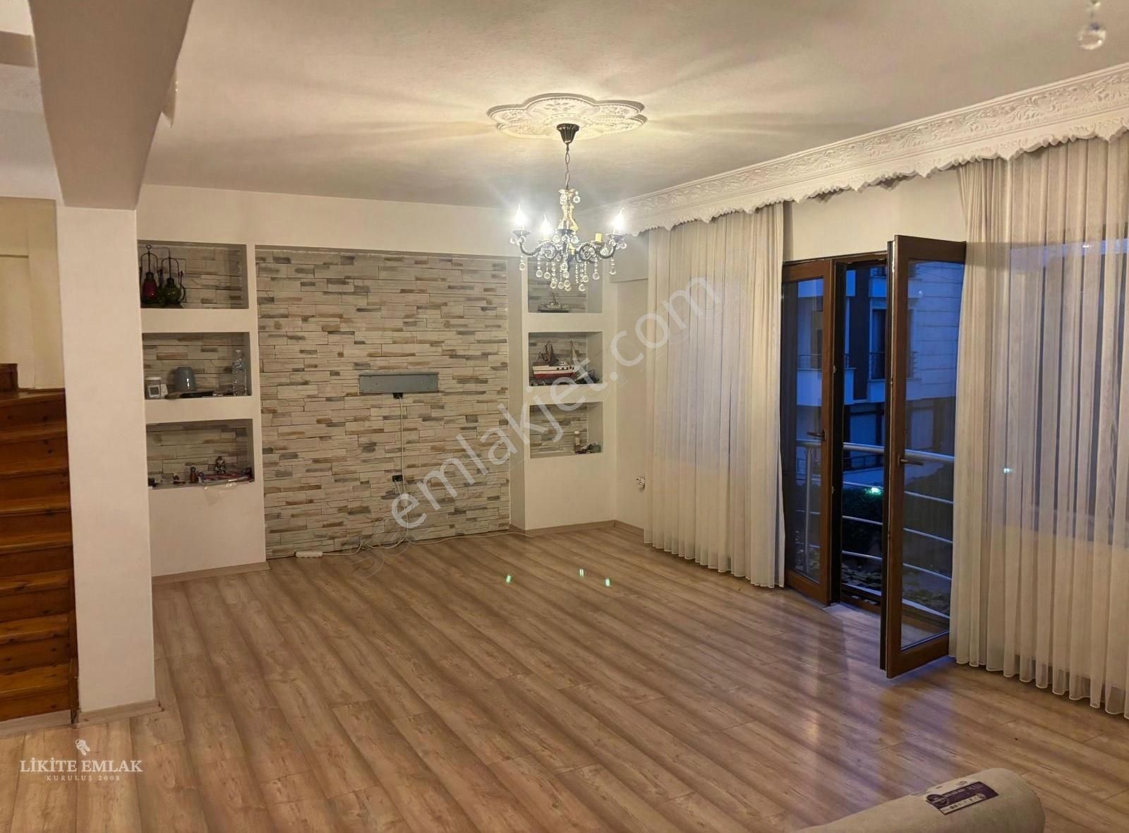 Likite Emlak'tan Yalova Merkezde Tam Müstakil Satılık Villa - Görsel 22