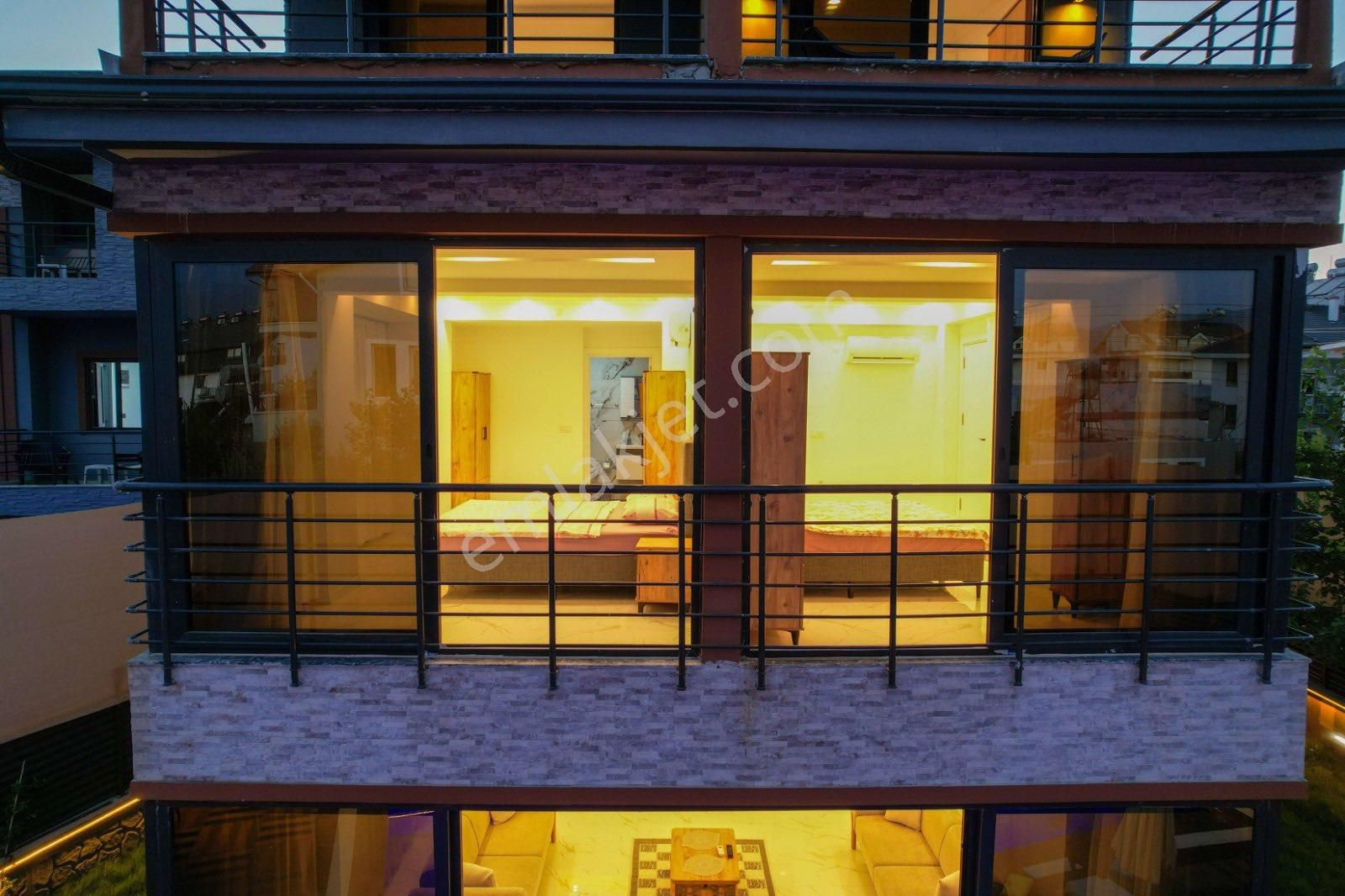 Baran Emlak Tan Çamköyde Satılık Villa - Görsel 12