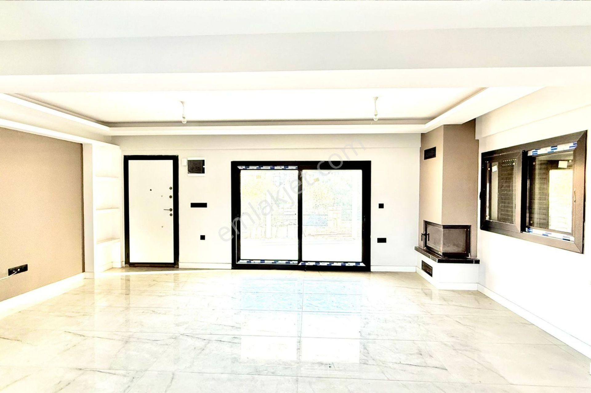 Yenifoça Fevzi Çakmak Mh. Deniz Manzaralı 4+1 Bahçeli Tripleks - Görsel 5