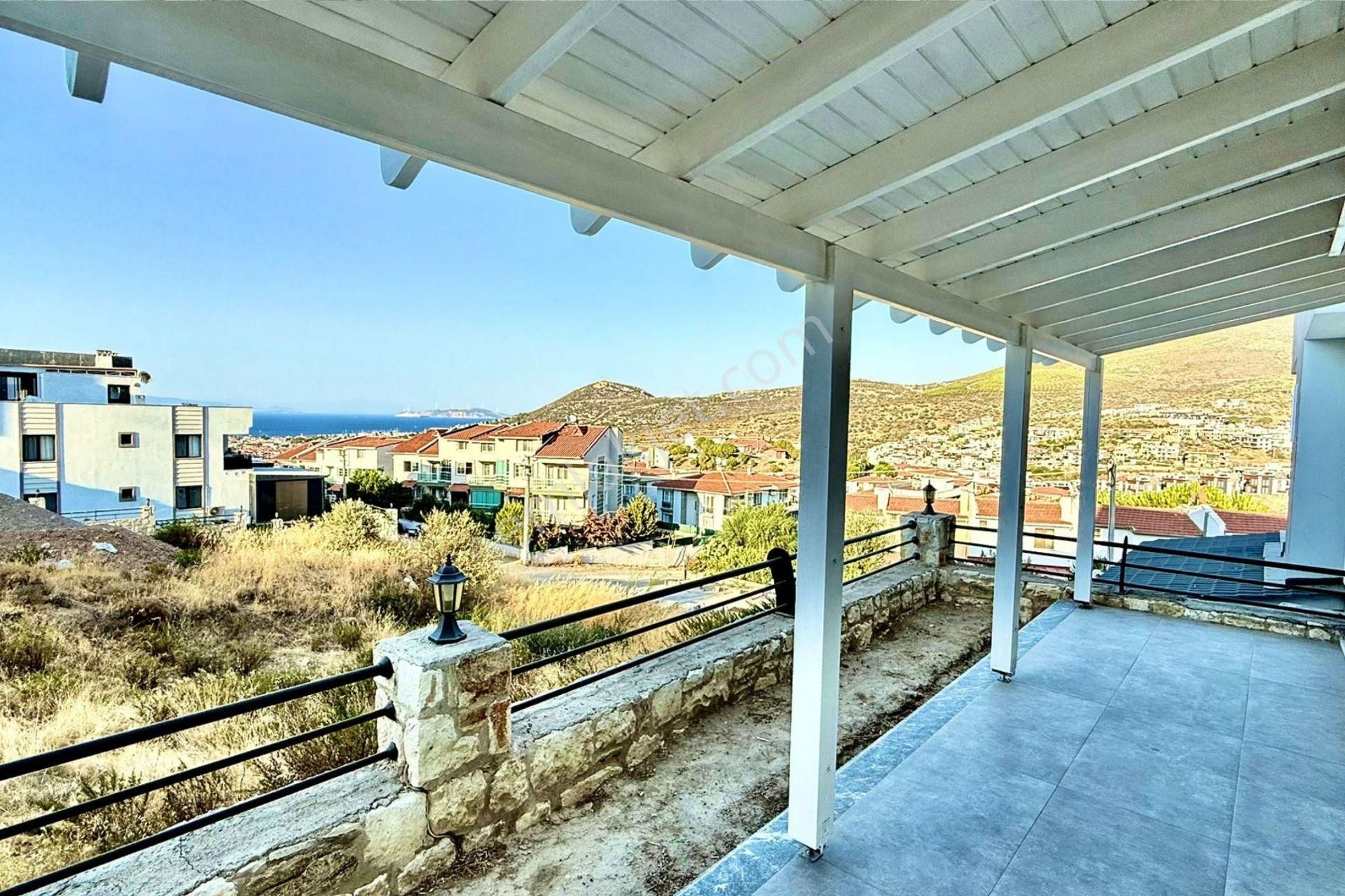 Yenifoça Fevzi Çakmak Mh. Deniz Manzaralı 4+1 Bahçeli Tripleks - Görsel 3