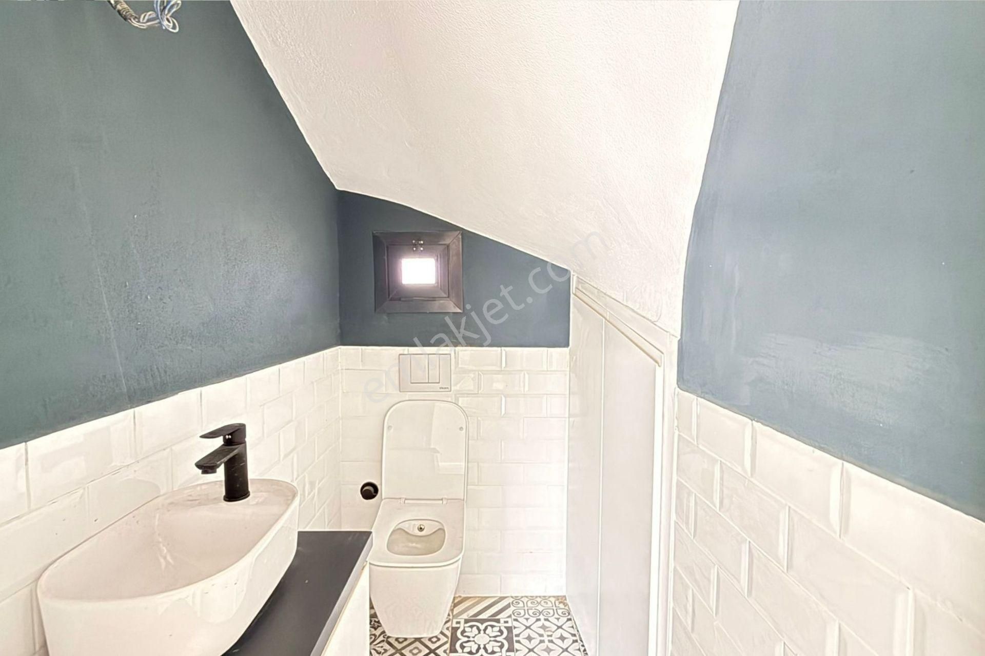 Yenifoça Fevzi Çakmak Mh. Deniz Manzaralı 4+1 Bahçeli Tripleks - Görsel 8