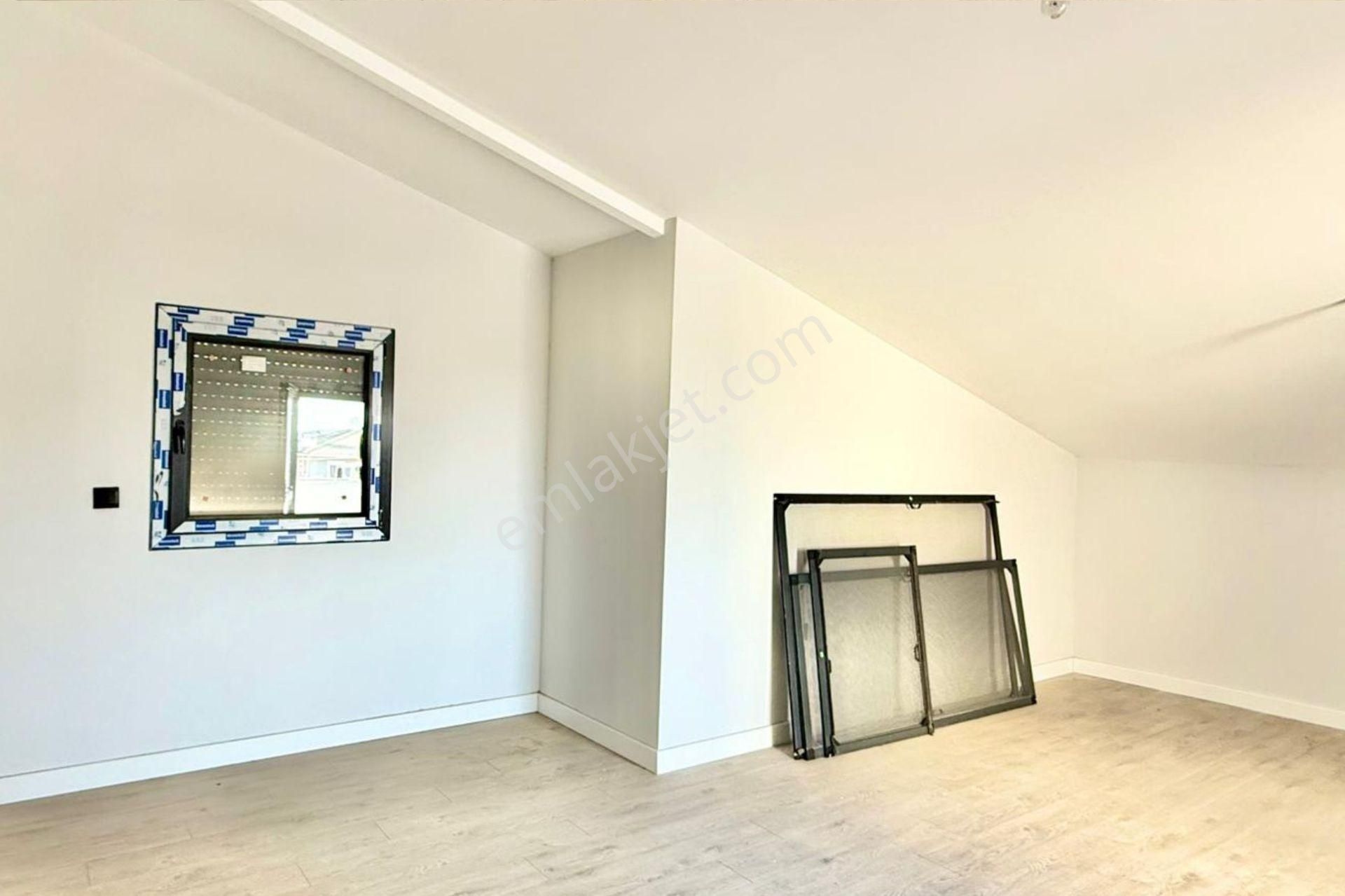 Yenifoça Fevzi Çakmak Mh. Deniz Manzaralı 4+1 Bahçeli Tripleks - Görsel 20