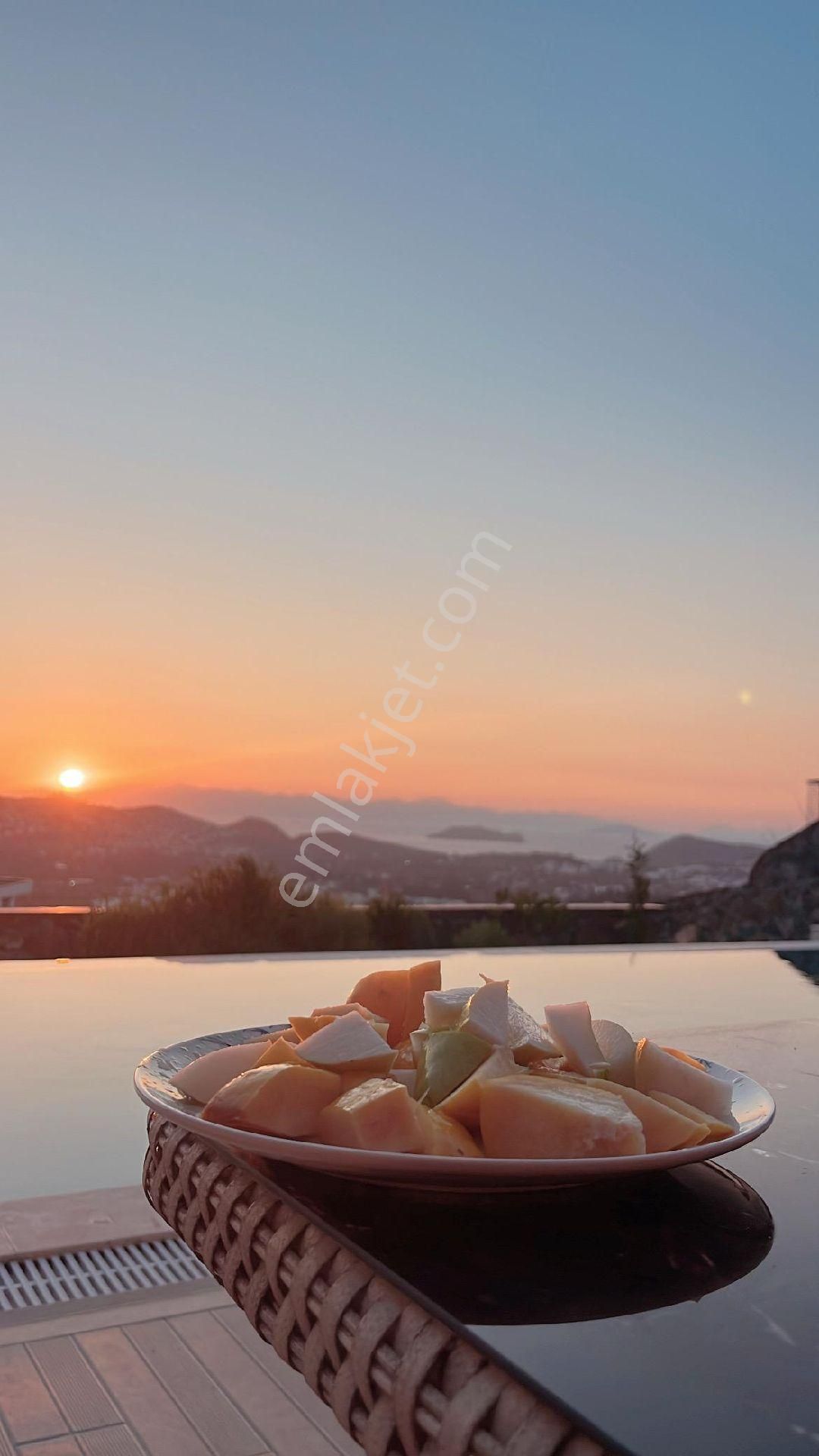 Bodrum Gümüşlükte Satılık Tekkat Villa - Görsel 14