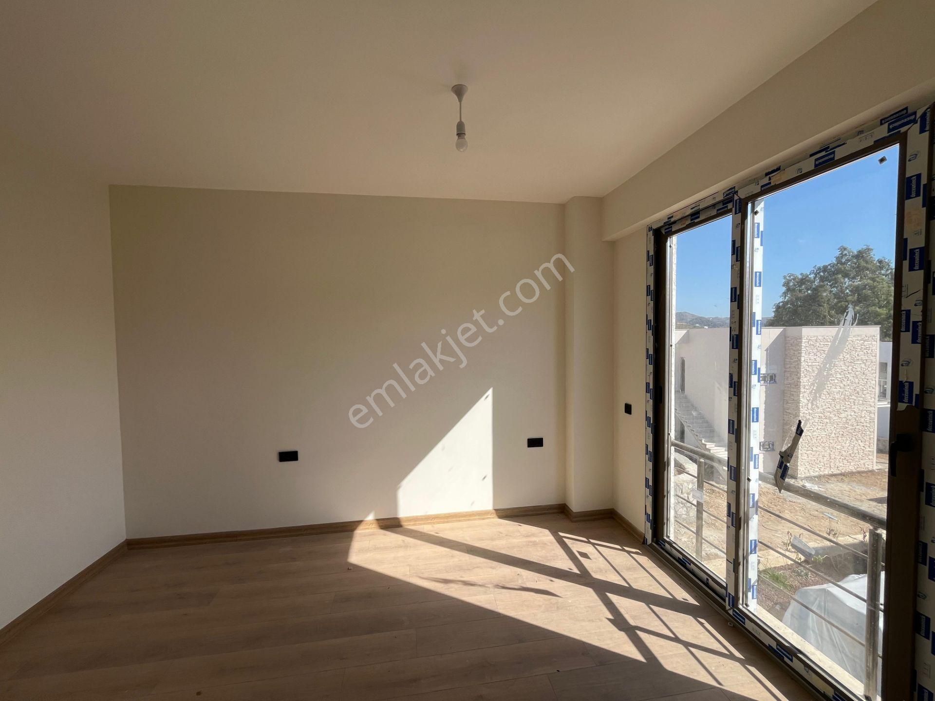 Dereköy'de Satılık Sıfır 2+1 Üst Kat Daire - Görsel 19