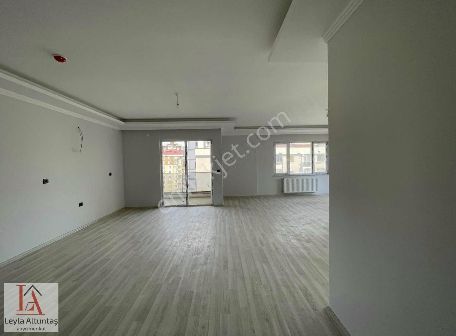 Kaşüstü Merkezde Satılık 155 M2 Ofis/ Konut - Görsel 23