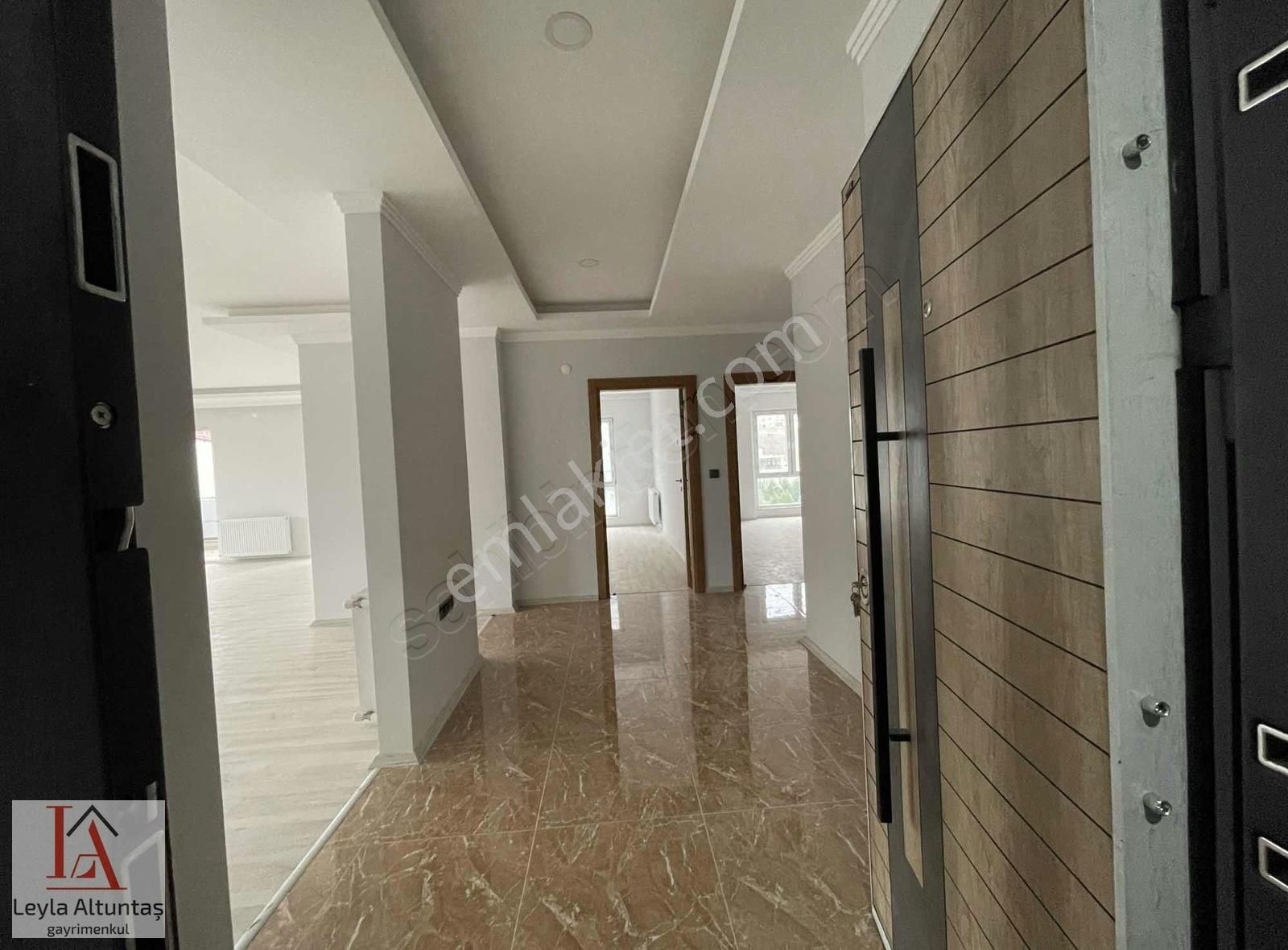 Kaşüstü Merkezde Satılık 155 M2 Ofis/ Konut - Görsel 32