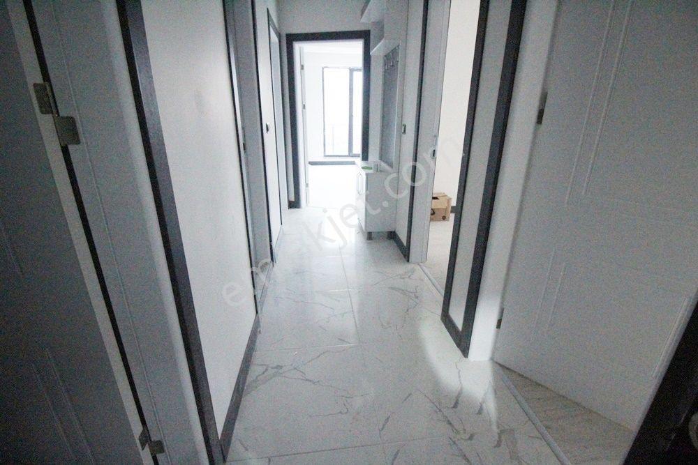 Kemalettin'de Caddeye Pazara Yakın 100m2 2+1 Kapalı Otoparklı Sıfır - Görsel 16
