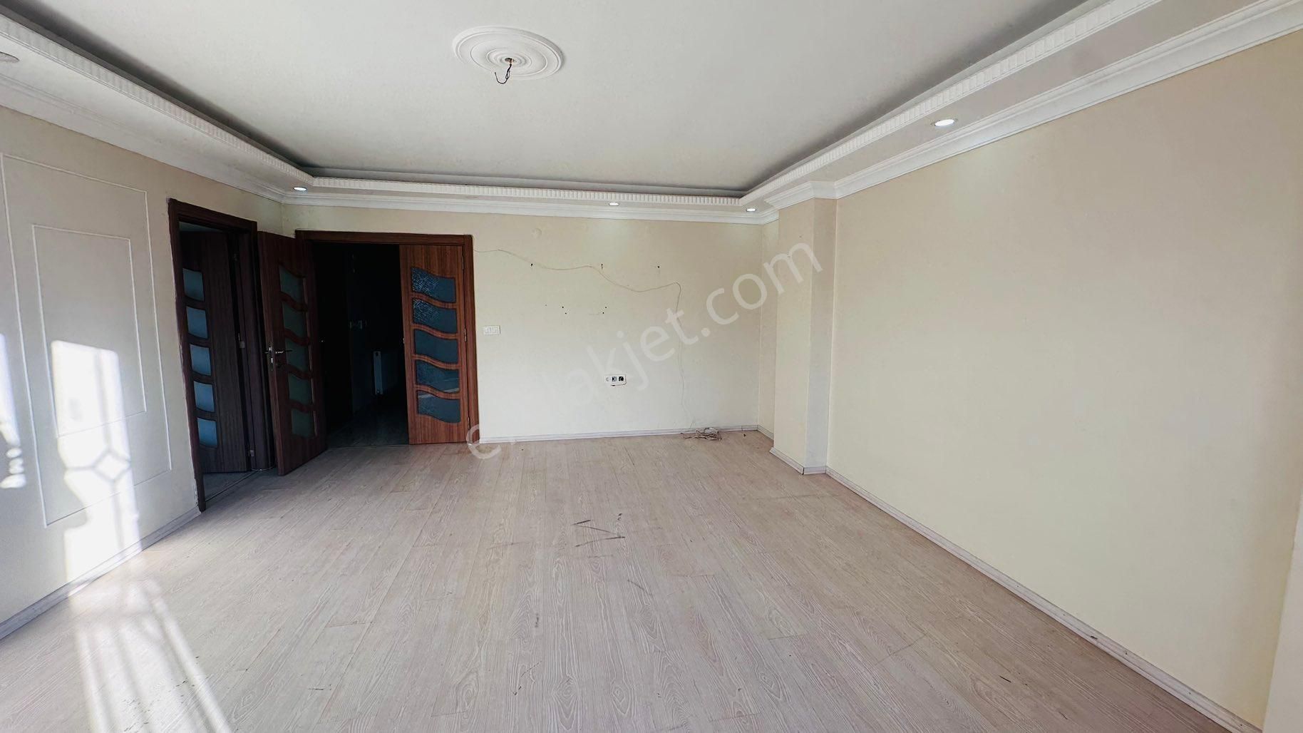 Namık Kemal Mahallesinde Kiralık 2+1 - Görsel 3