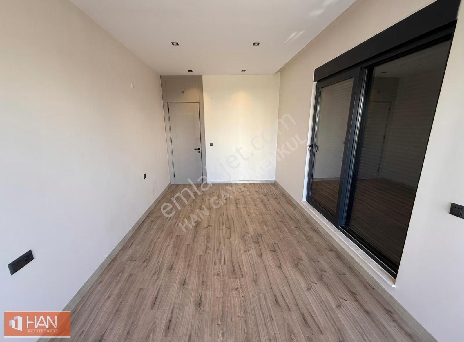 Kepez'de 5+1 Ultra Lüks Havuzlu Jakuzili Villa - Görsel 5