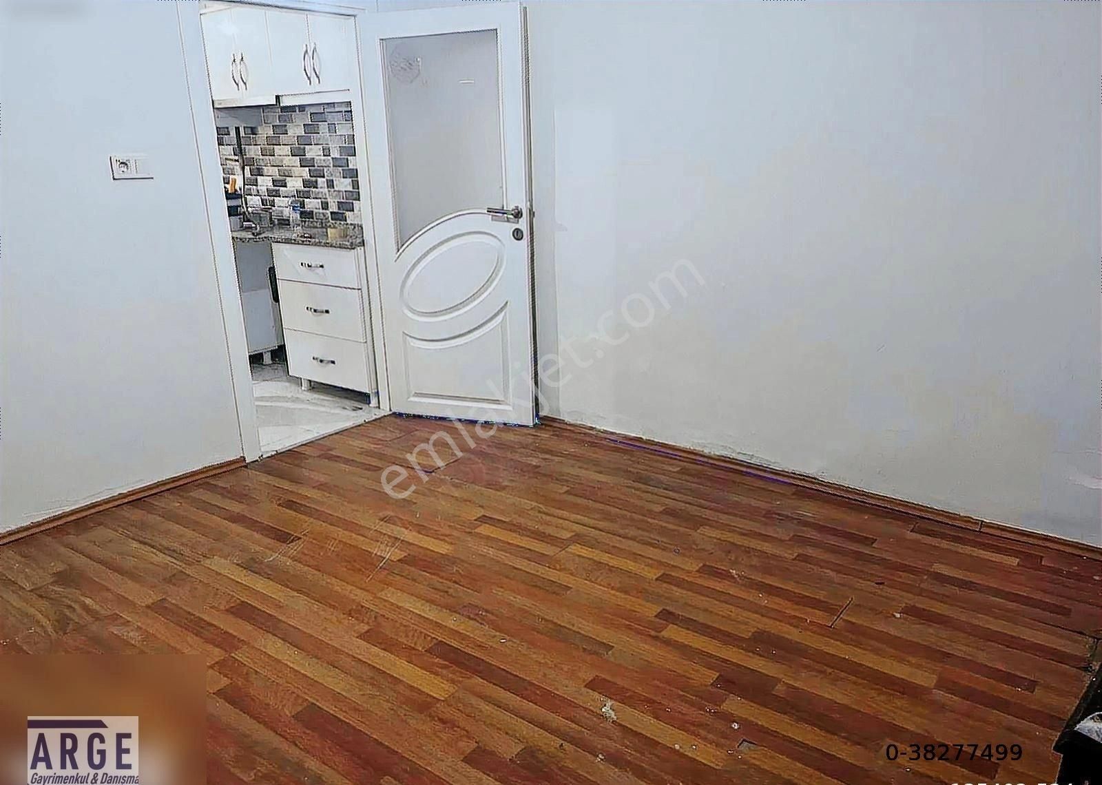 Merkezi Konumda Satılık 1 + 1 Daire - Görsel 11