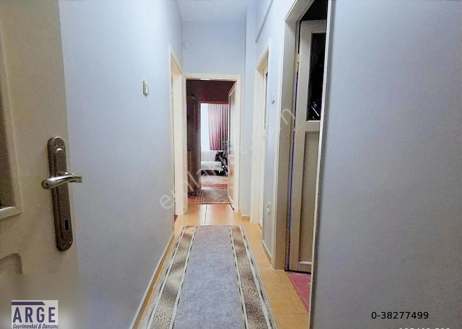 Merkezi Konumda Satılık 2 + 1 Ara Katı Daire - Görsel 5