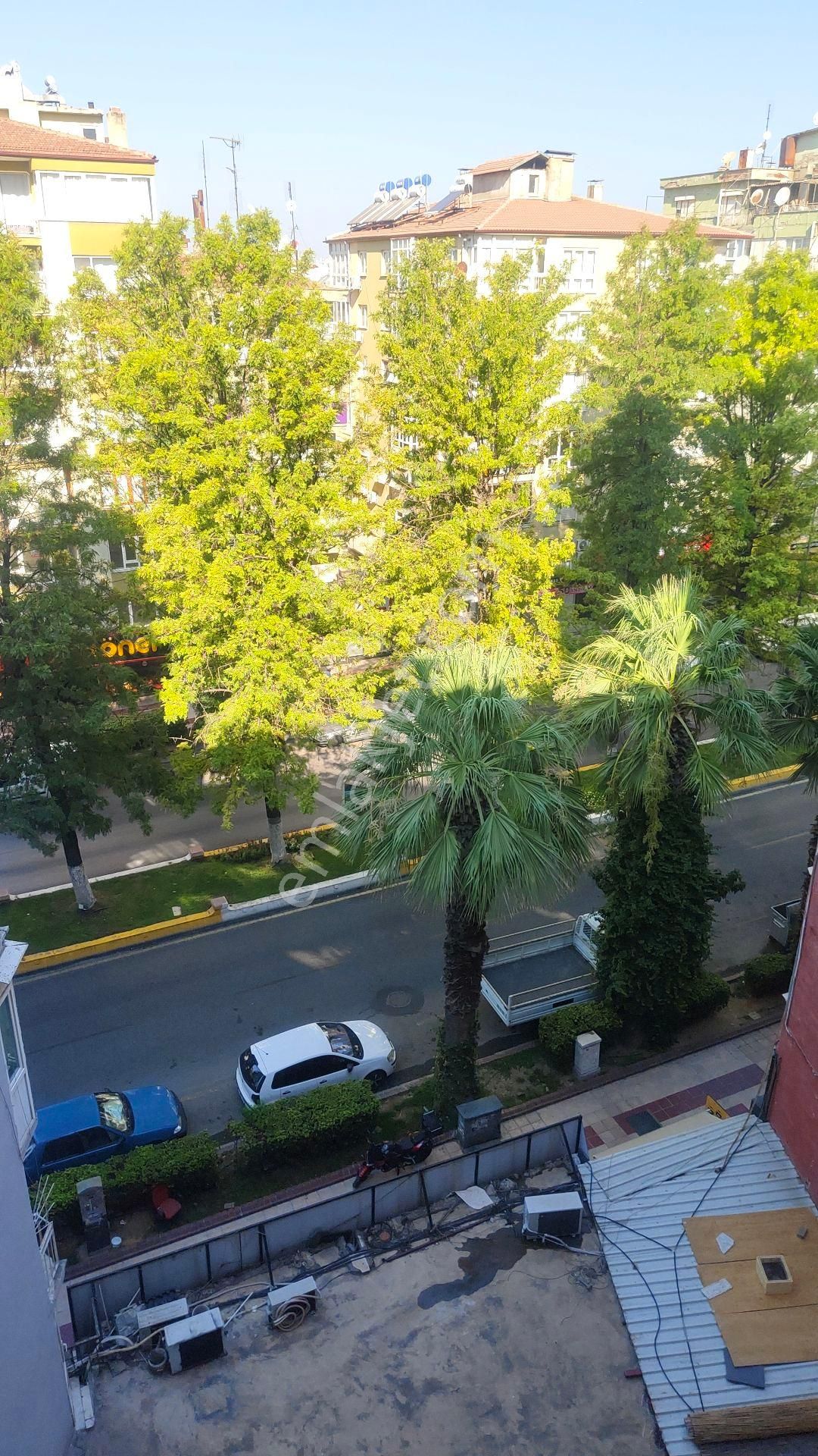 Adnan Menderes Bul Üžeri Eşyalı 3+1 Dogalgazlı - Görsel 32