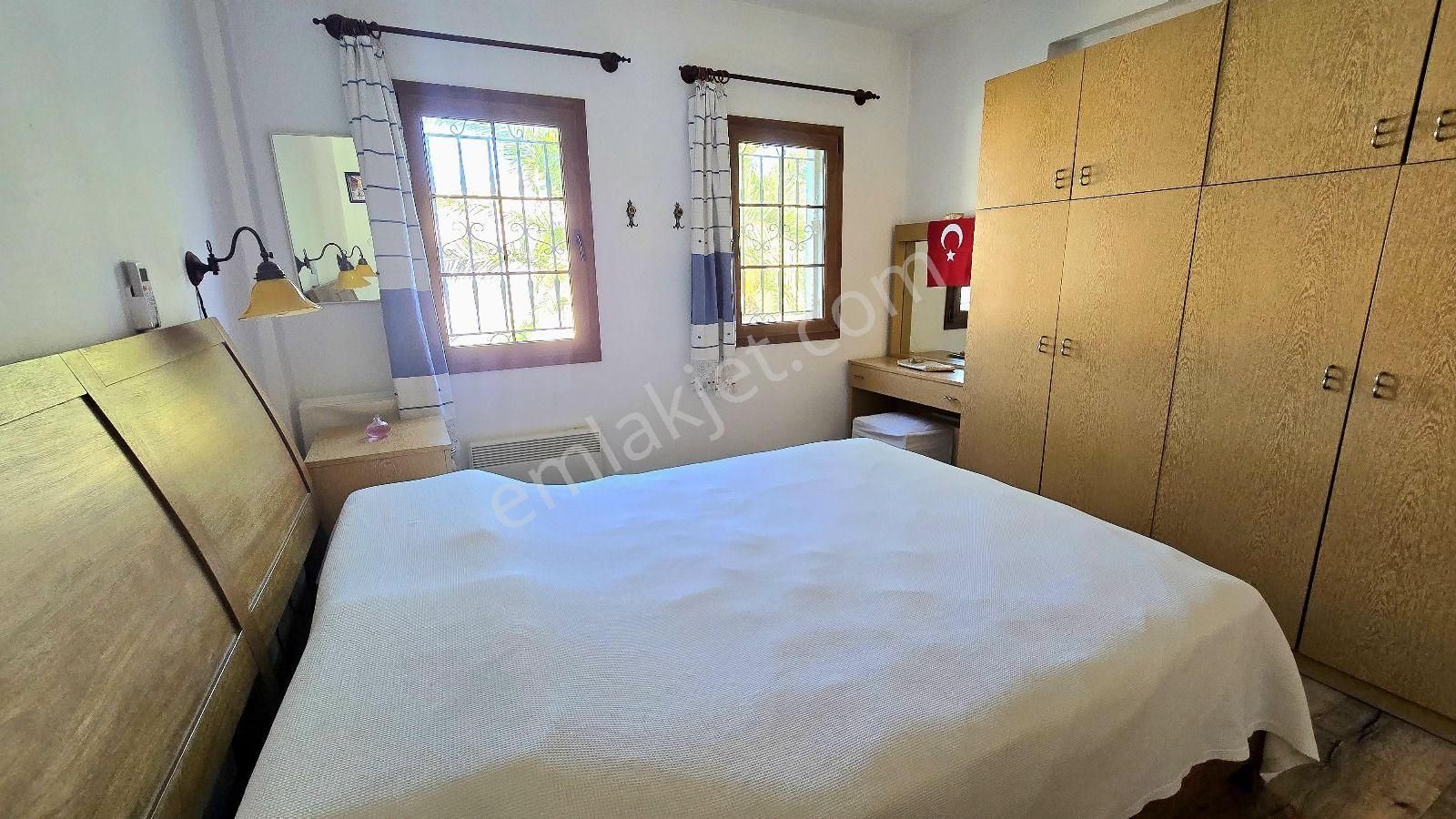 Bodrum Torba'da Satılık Bahçeli Trıplex Müstakil Ev - Görsel 9