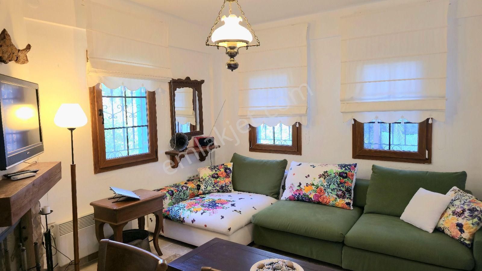 Bodrum Torba'da Satılık Bahçeli Trıplex Müstakil Ev - Görsel 6