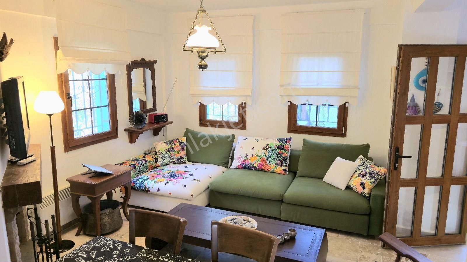 Bodrum Torba'da Satılık Bahçeli Trıplex Müstakil Ev - Görsel 14