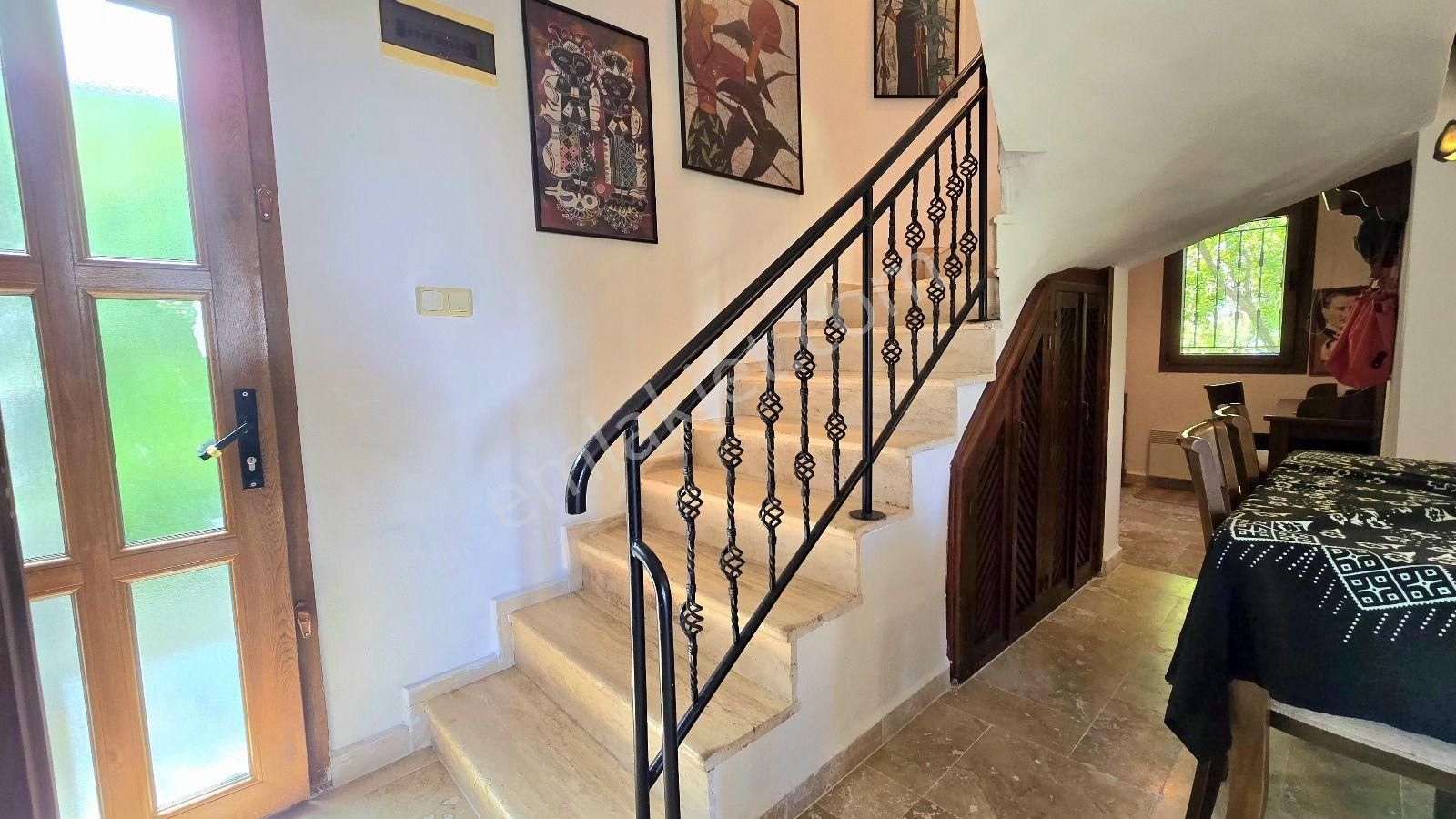 Bodrum Torba'da Satılık Bahçeli Trıplex Müstakil Ev - Görsel 12