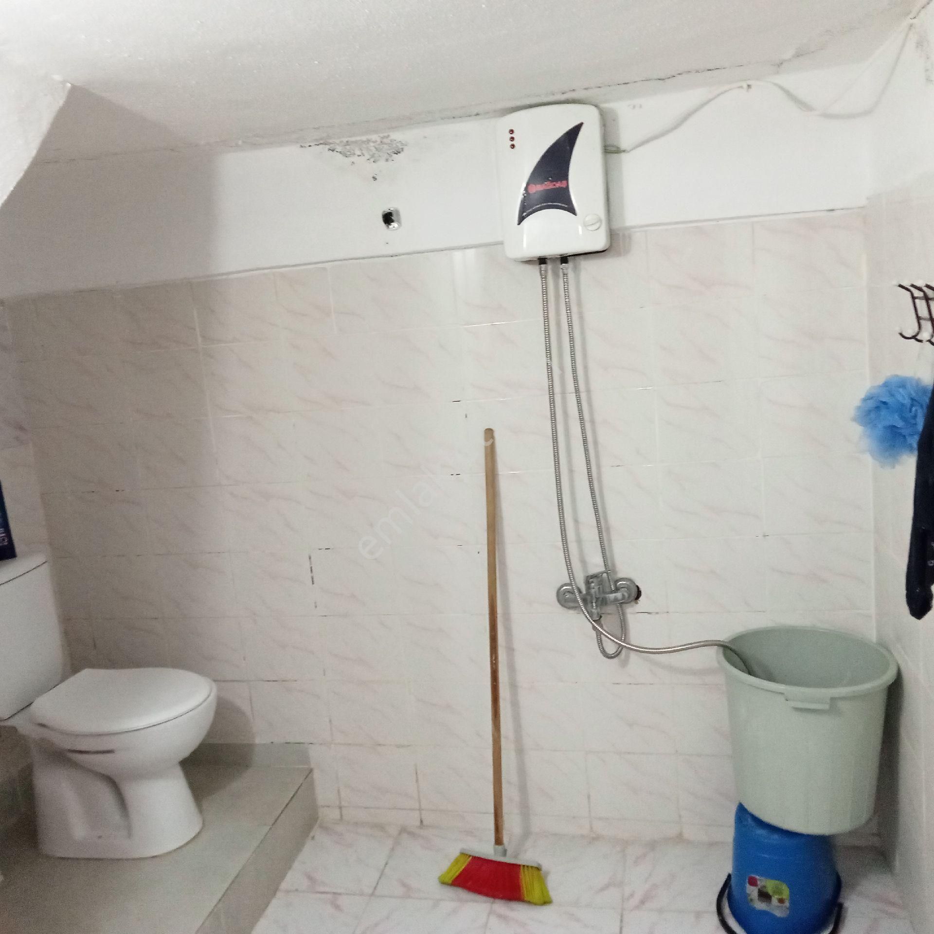 Satılık 1+1 Daire.dukkan Tapulu - Görsel 4