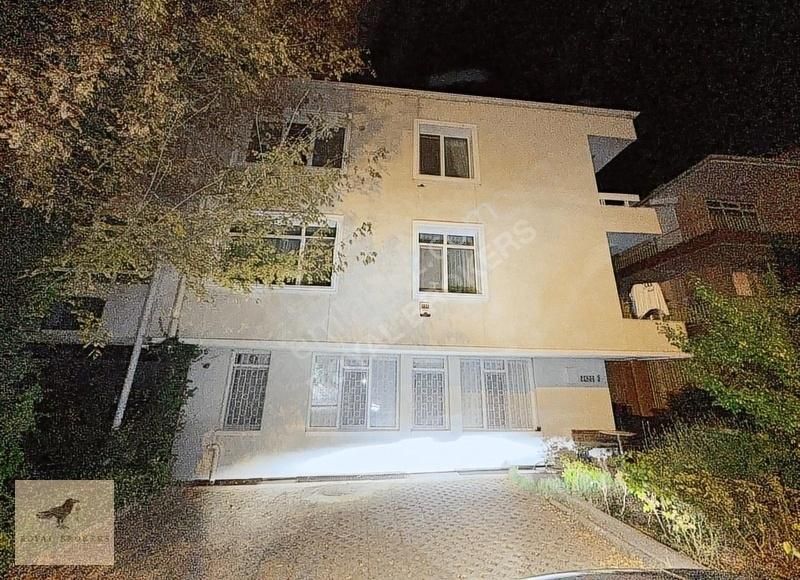 Kiralik, Reşit Galip Caddesi, Eşiyalı Daire 3+1 - Görsel 10