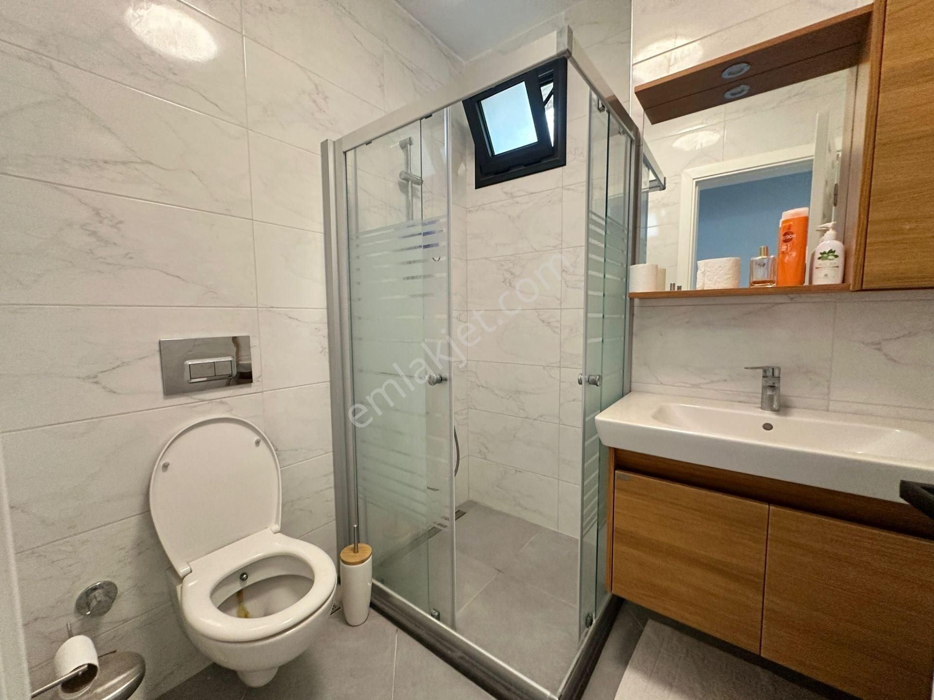 Yeniköy'de Her Yere Yakın Tam Müstakil Bahçeli Dubleks Villa - Görsel 15