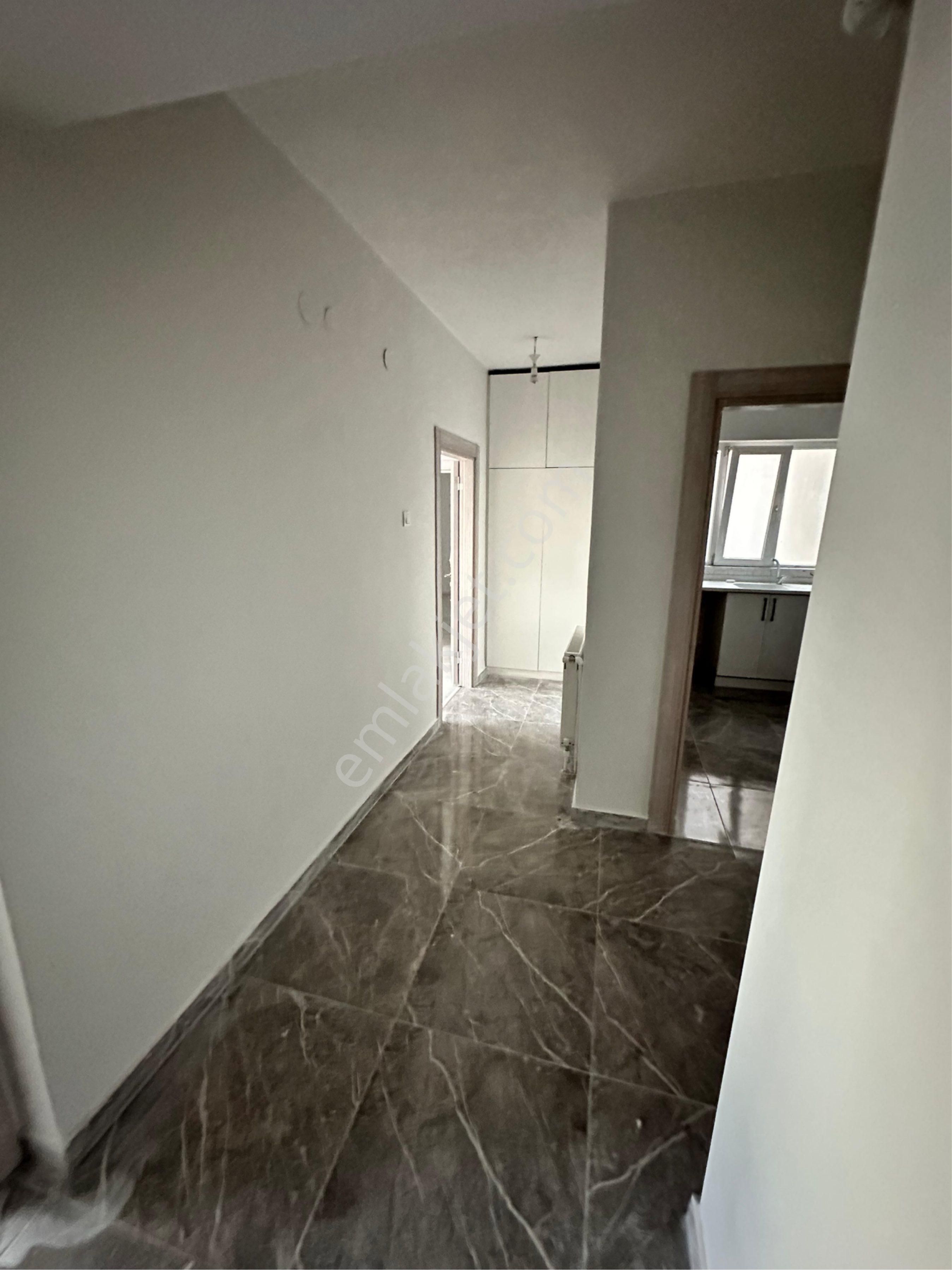 Yakacık Mahallesinde 3+1 Full Yapılı Daire - Görsel 5