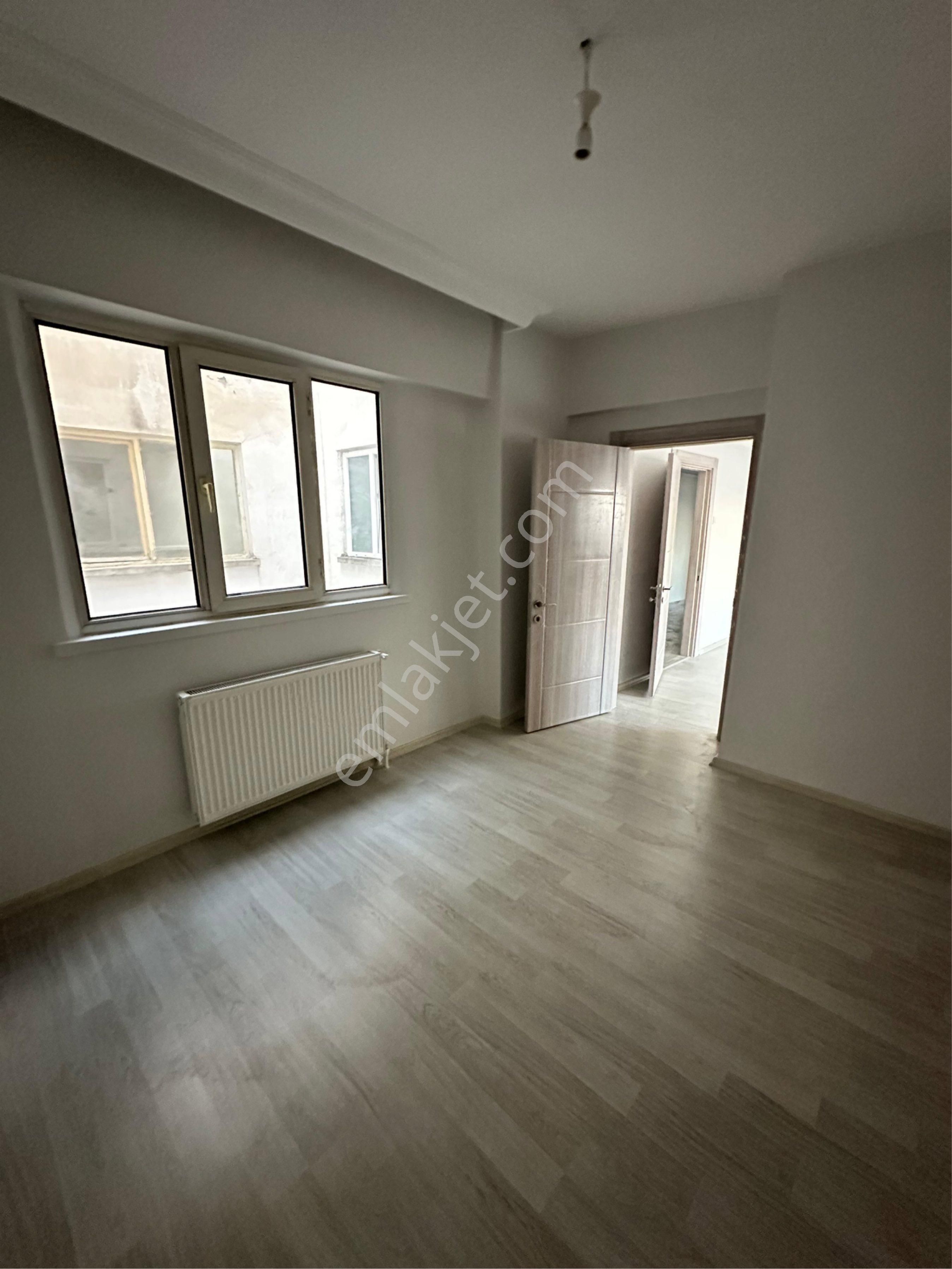 Yakacık Mahallesinde 3+1 Full Yapılı Daire - Görsel 4