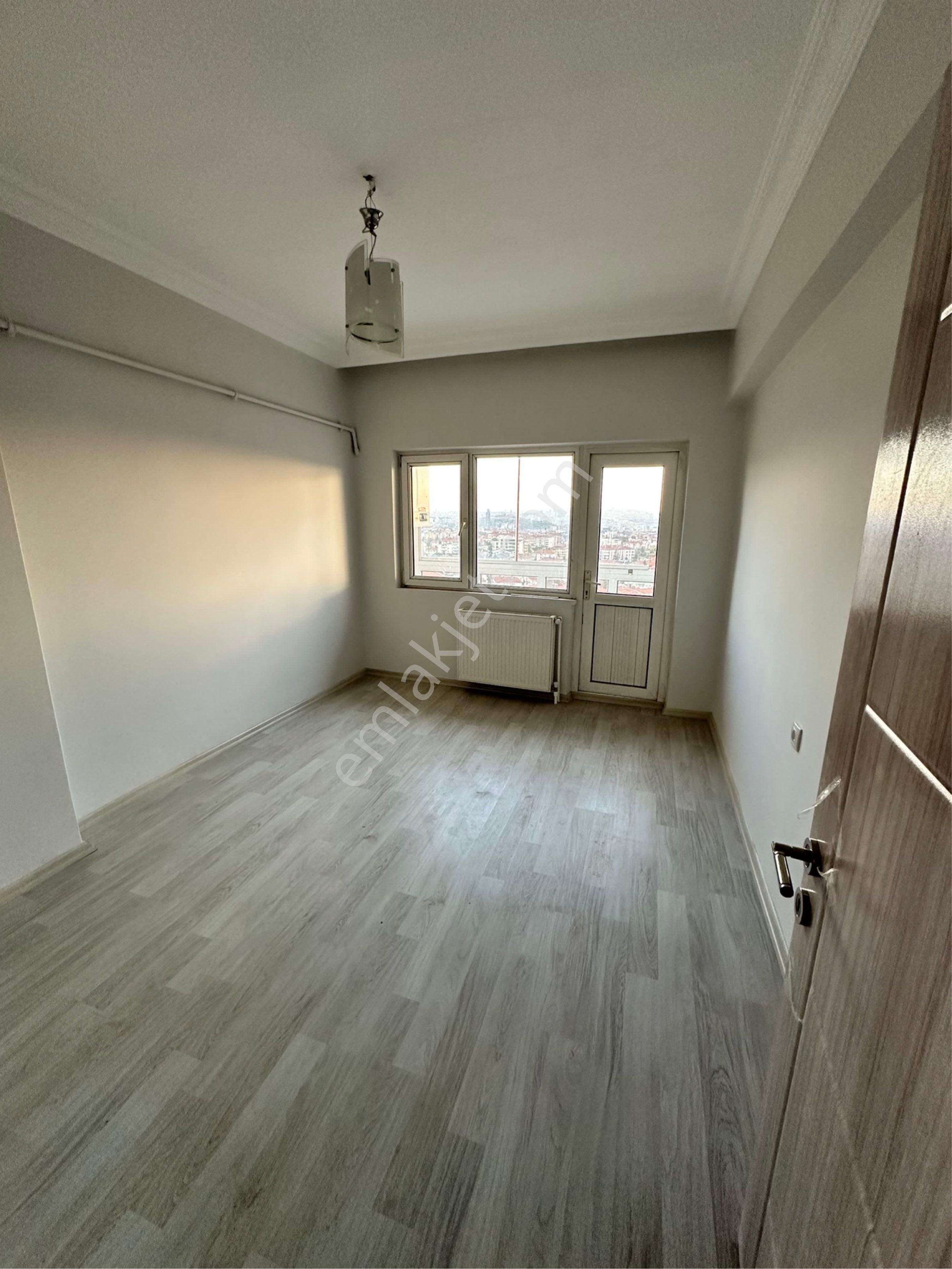 Yakacık Mahallesinde 3+1 Full Yapılı Daire - Görsel 13