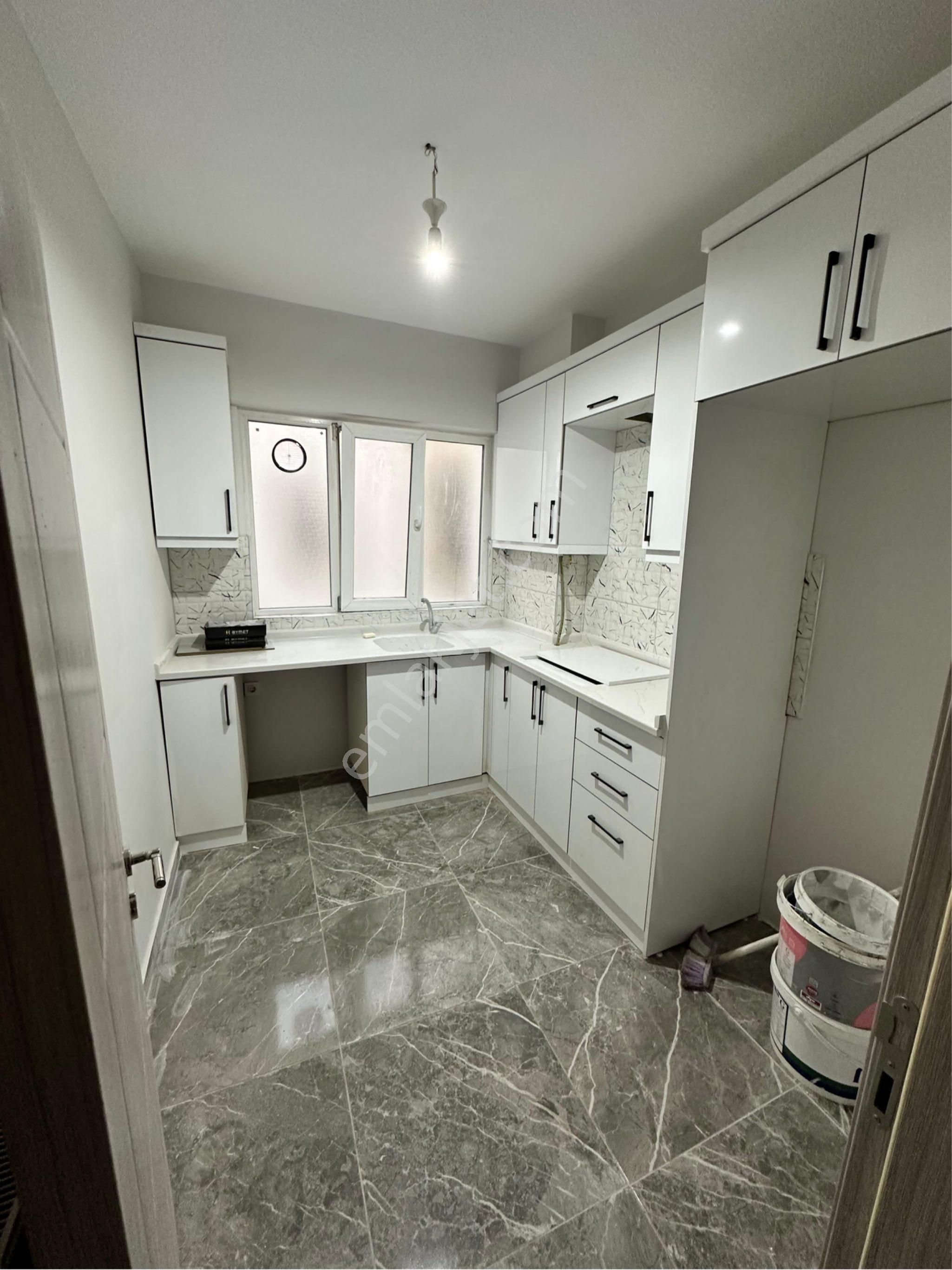 Yakacık Mahallesinde 3+1 Full Yapılı Daire - Görsel 11