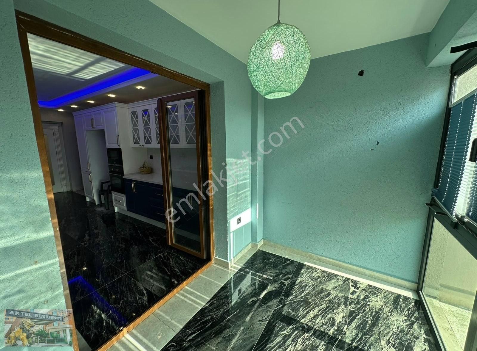 Aktel Satış Ofisinden Göl Manzaralı Ultra Lüx 7+1 Satılık Dublex - Görsel 23