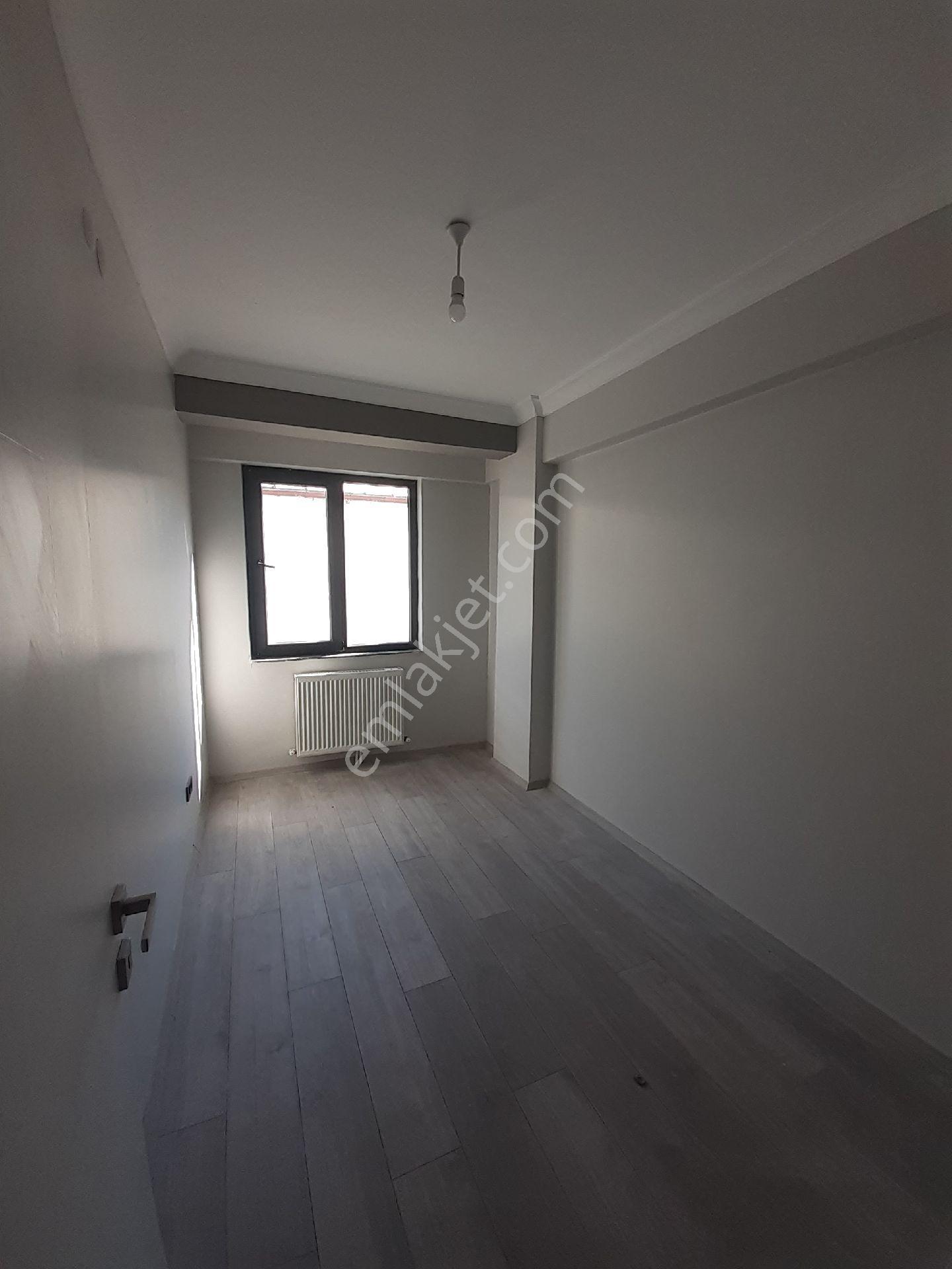 Soma Linyitlisesi Civarı 2+1 Sıfır Satılık Daire - Görsel 3