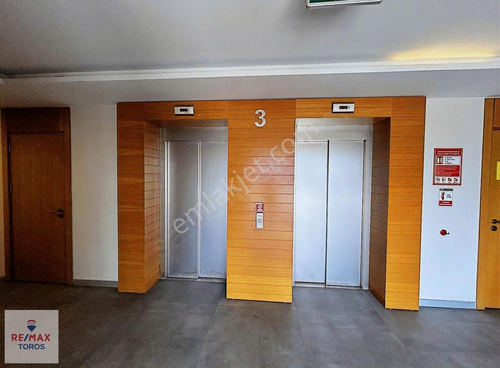 Remax Toros'tan Mersin Limanı'nın Kalbinde Kiralık Ofis Katı - Görsel 27