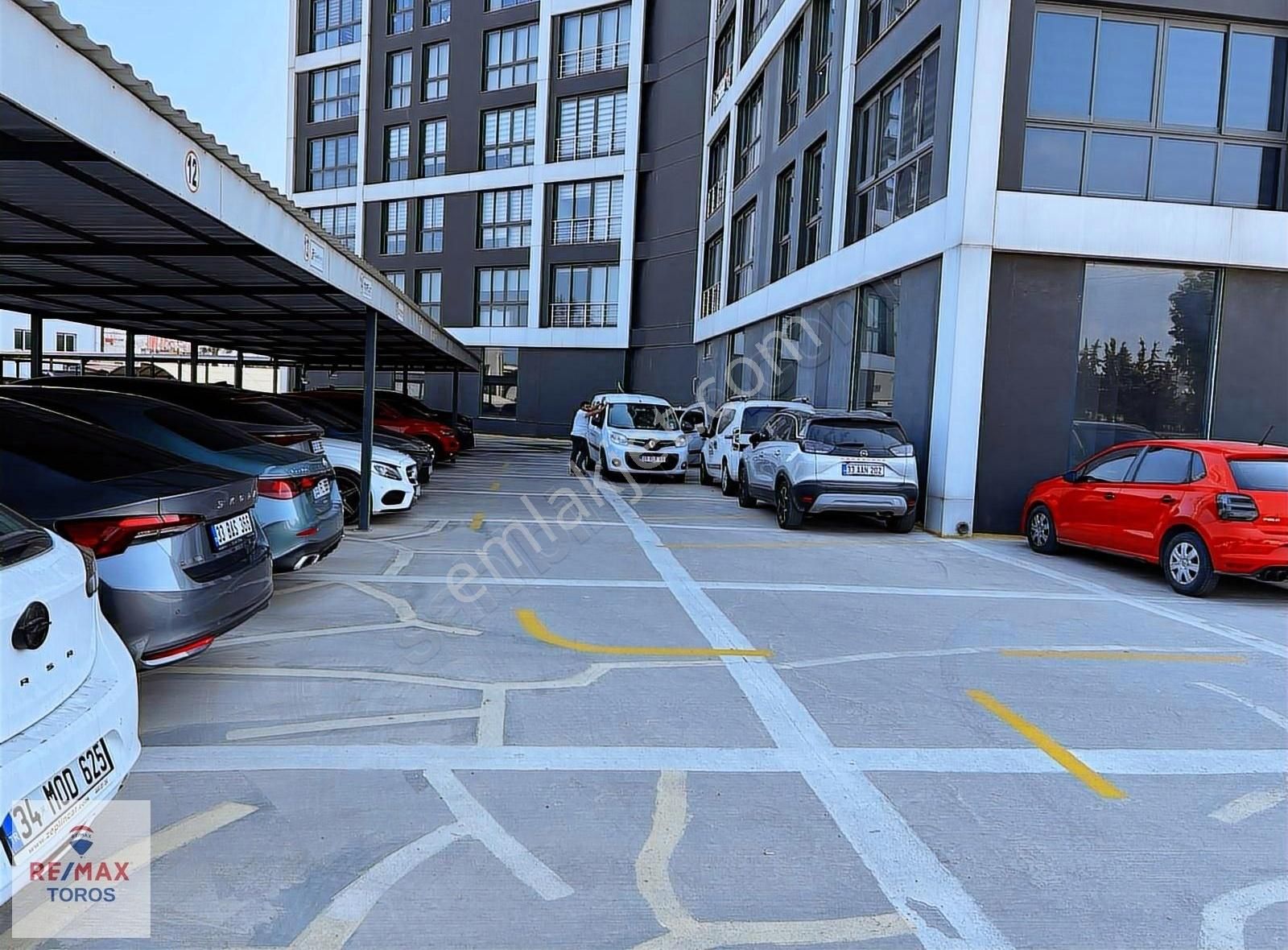 Remax Toros'tan Mersin Limanı'nın Kalbinde Kiralık Ofis Katı - Görsel 17