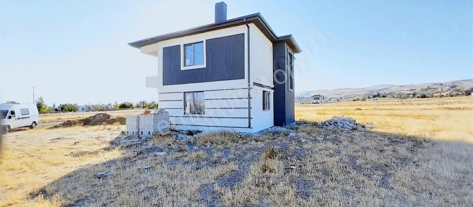 Kayseri Kocasinan Güneşli Satılık 4.5+1 Villa Musatakil Ev Bina - Görsel 2