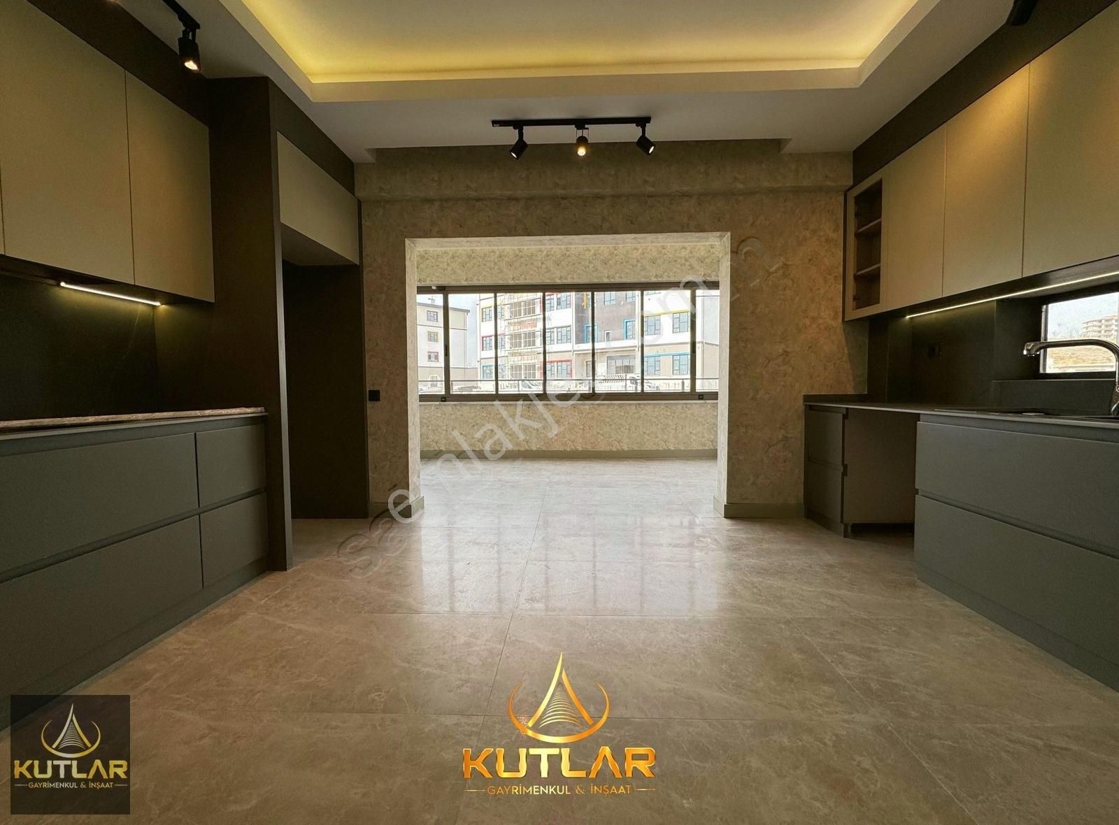 Kutlar'dan 15 Temmuz Mah Prime Mall Arkası Farklı Tasarım Aa Plu - Görsel 5