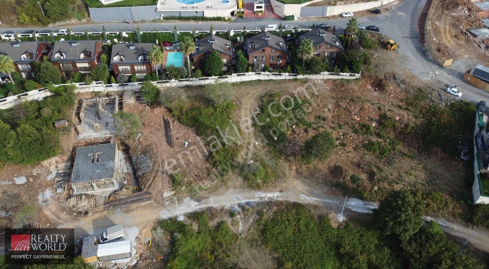 *realty World*zekeriyaköy Merkezde Satılık 532 M2 İmarlı Arsa - Görsel 4