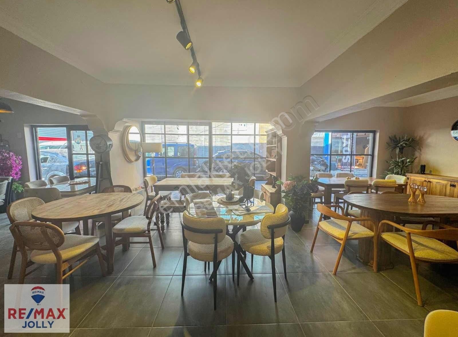 Sanayinin Kalbinde, Yüksek Potansiyelli 3 Katlı Satılık İş Yeri - Görsel 5