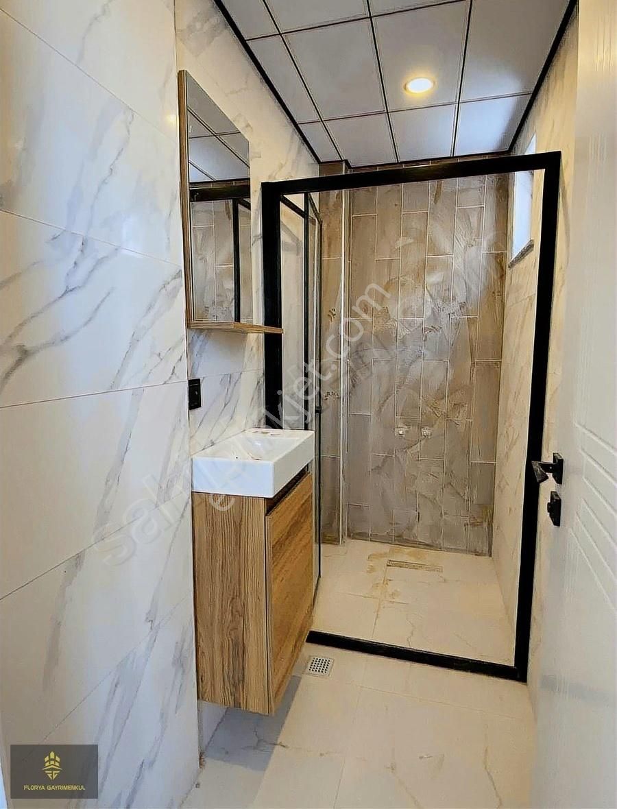 Florya'dan Zeminden Isıtmalı Ebeveyn Banyolu Daireler - Görsel 21