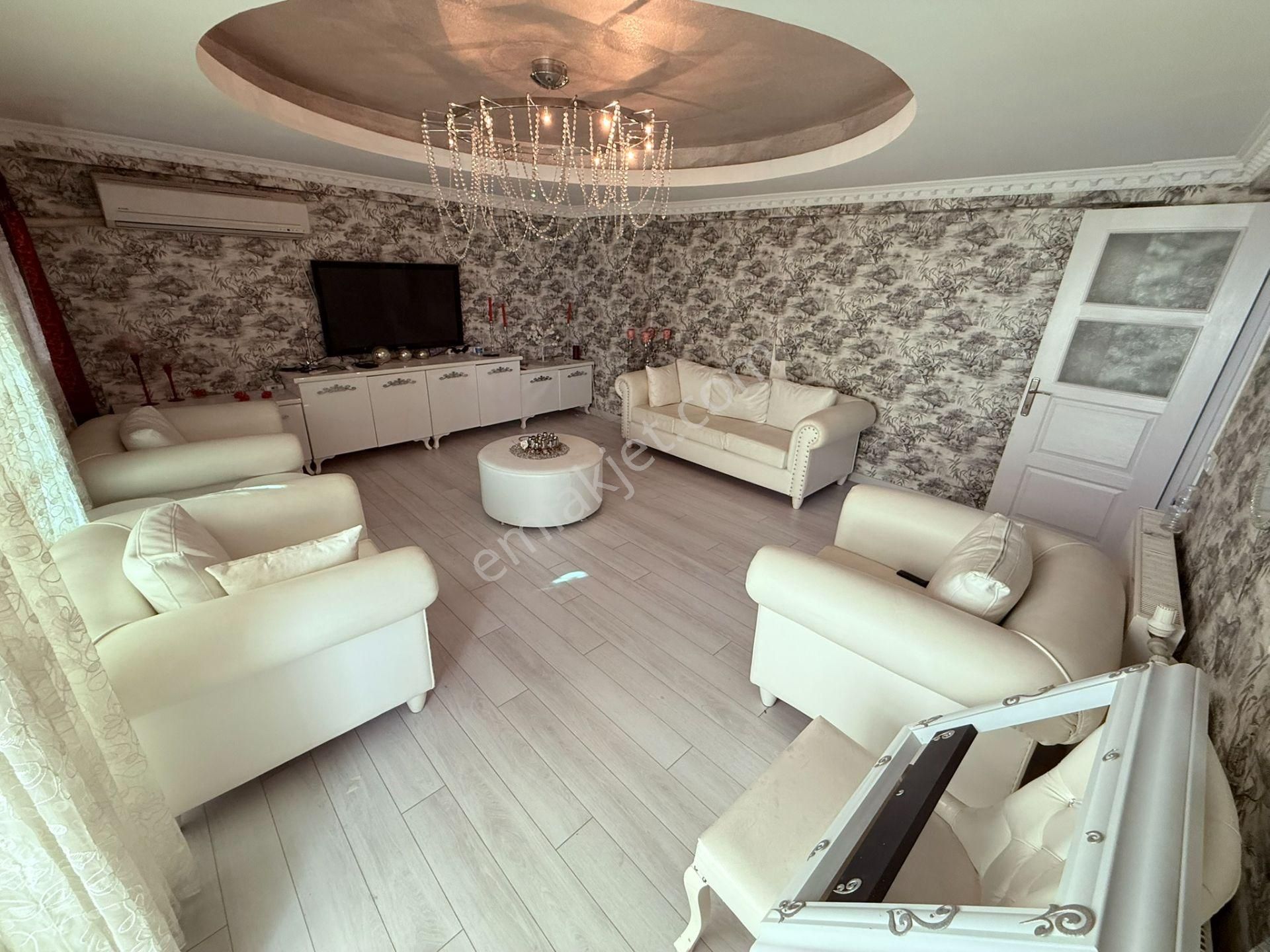 Balçova Ata Caddesi Üzerinde Satılık Manzaralı 3+1 Bakımlı Daire - Görsel 6