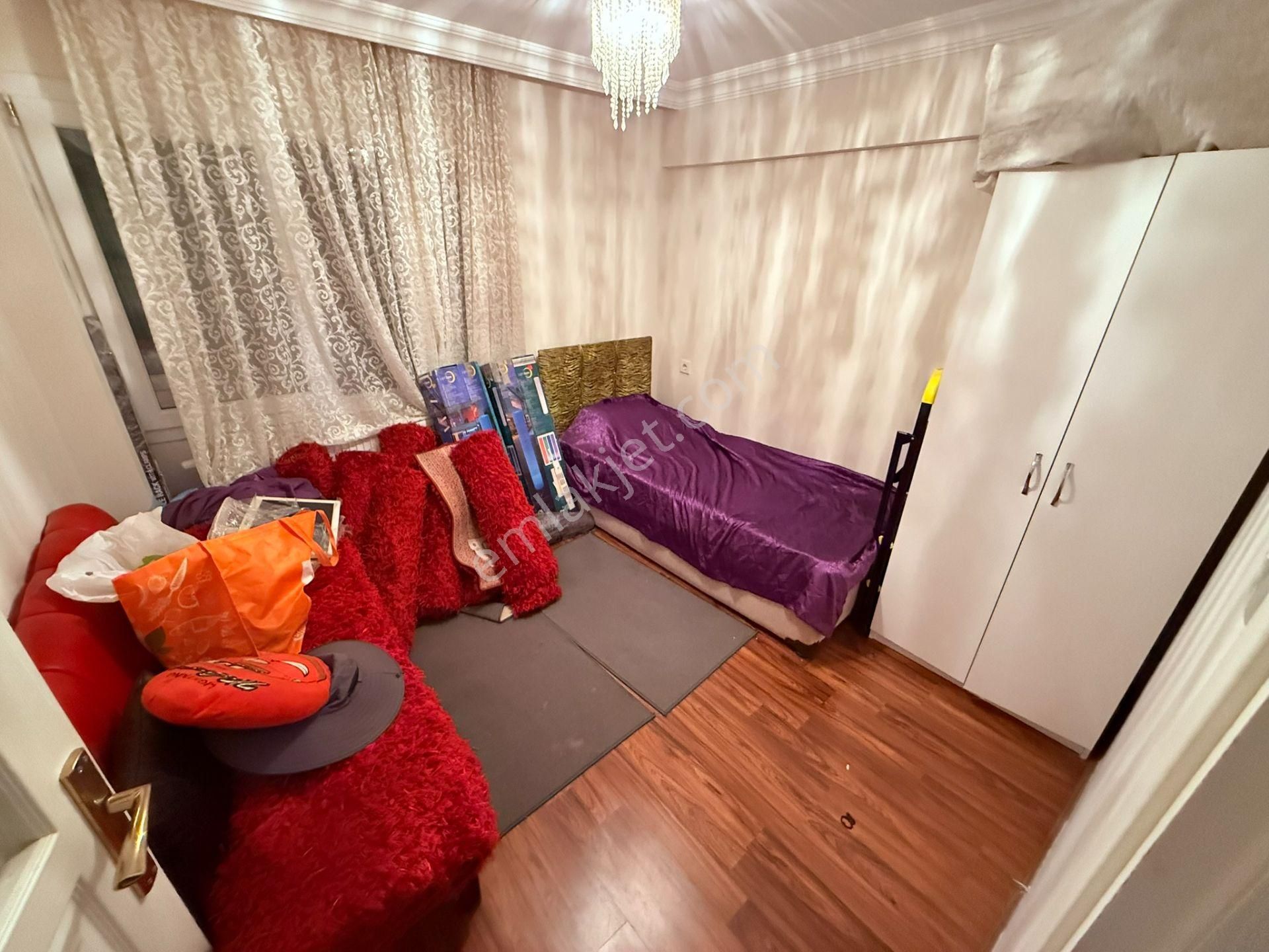 Balçova Ata Caddesi Üzerinde Satılık Manzaralı 3+1 Bakımlı Daire - Görsel 12