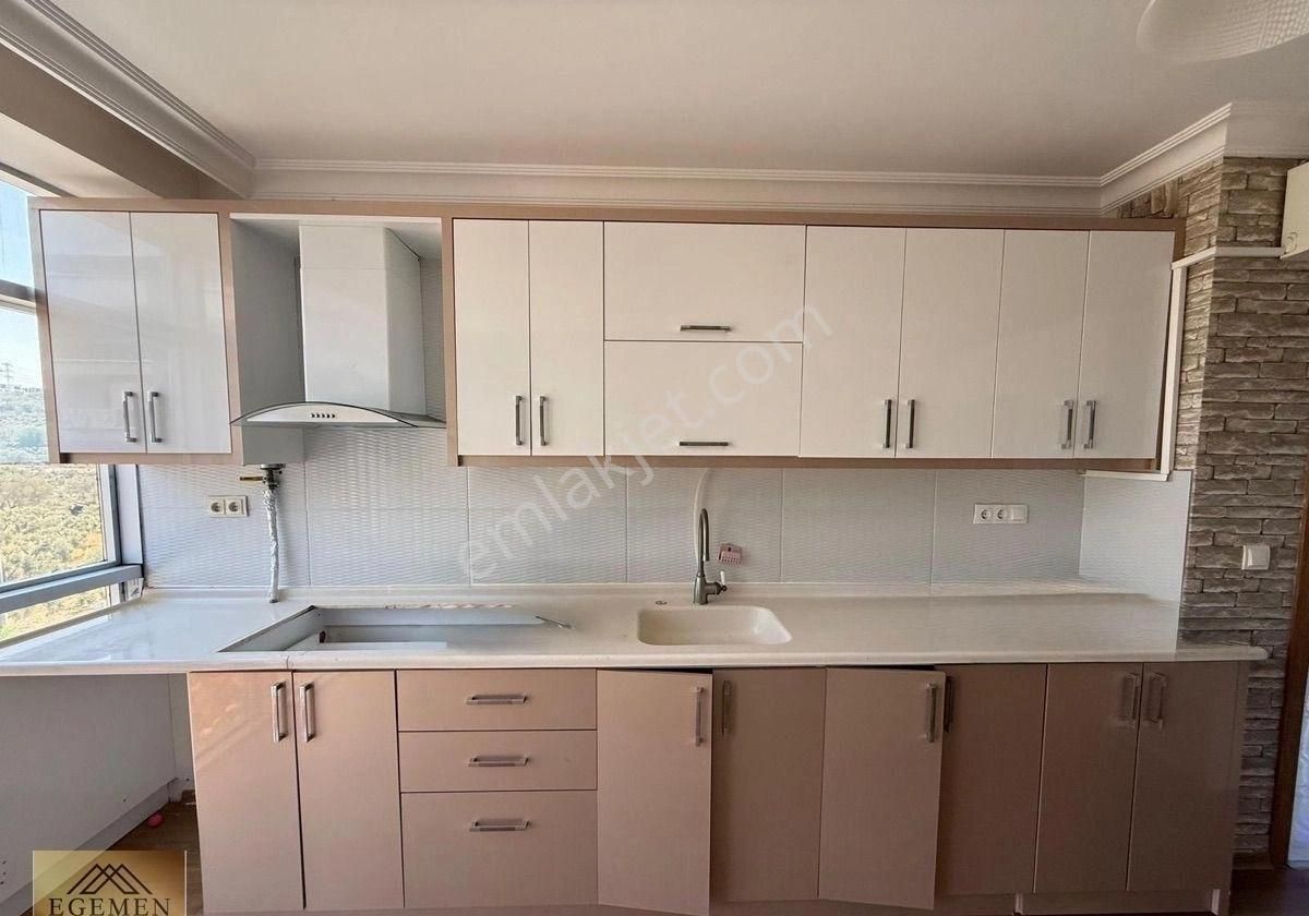 Kuşadası Merkezde Manzaralı 3+1 Daire - Görsel 8