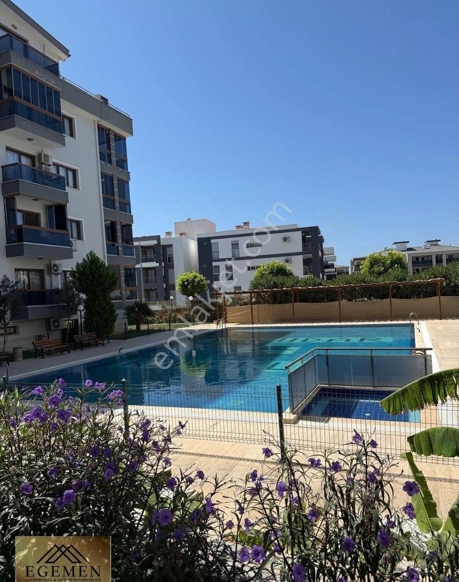 Kuşadası Merkezde Manzaralı 3+1 Daire - Görsel 10