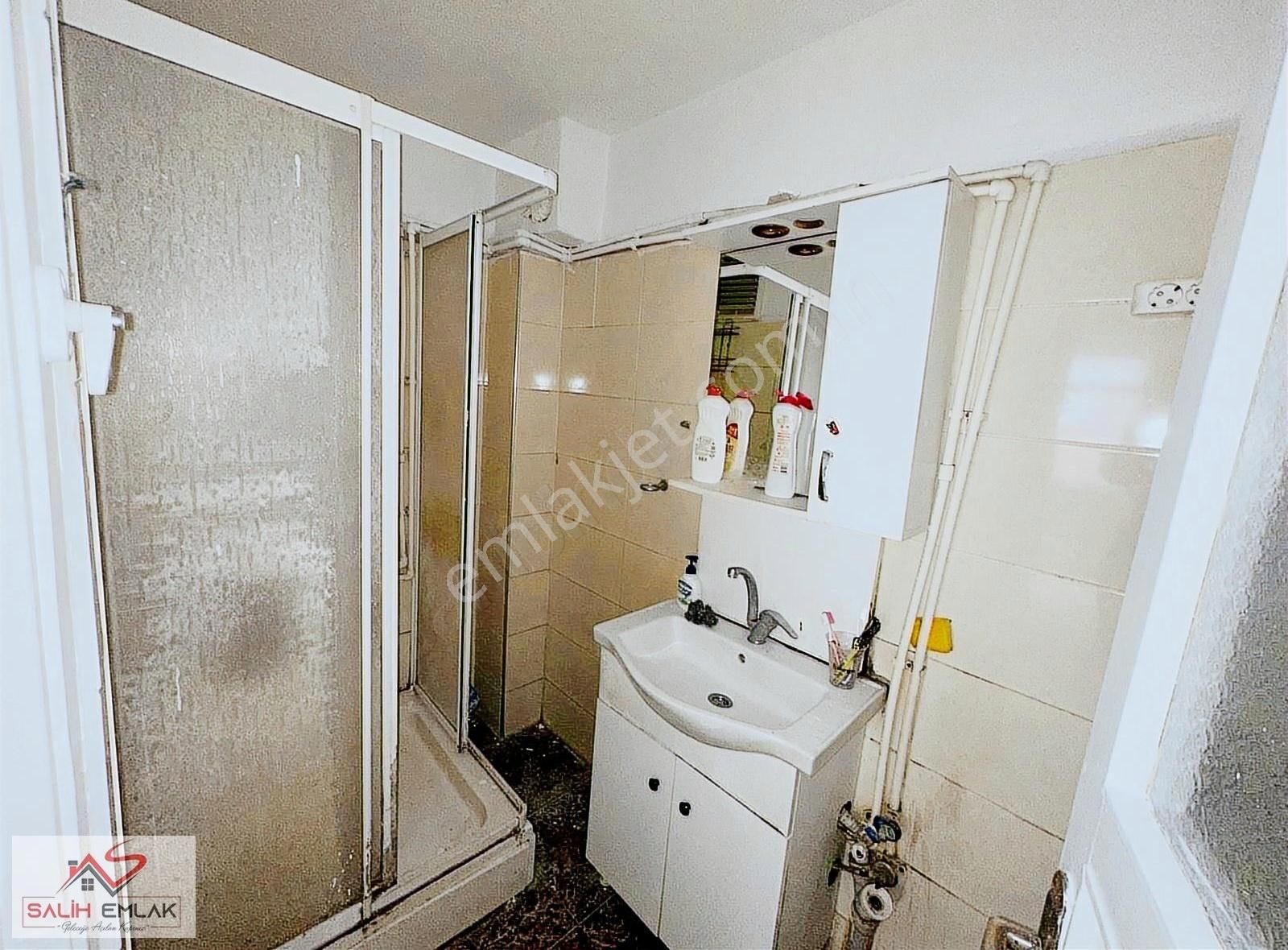 Salih Emlak 'tan Krediye Uygun E5 Metrobüs Yakını Cadde Üstü 2+1 - Görsel 29