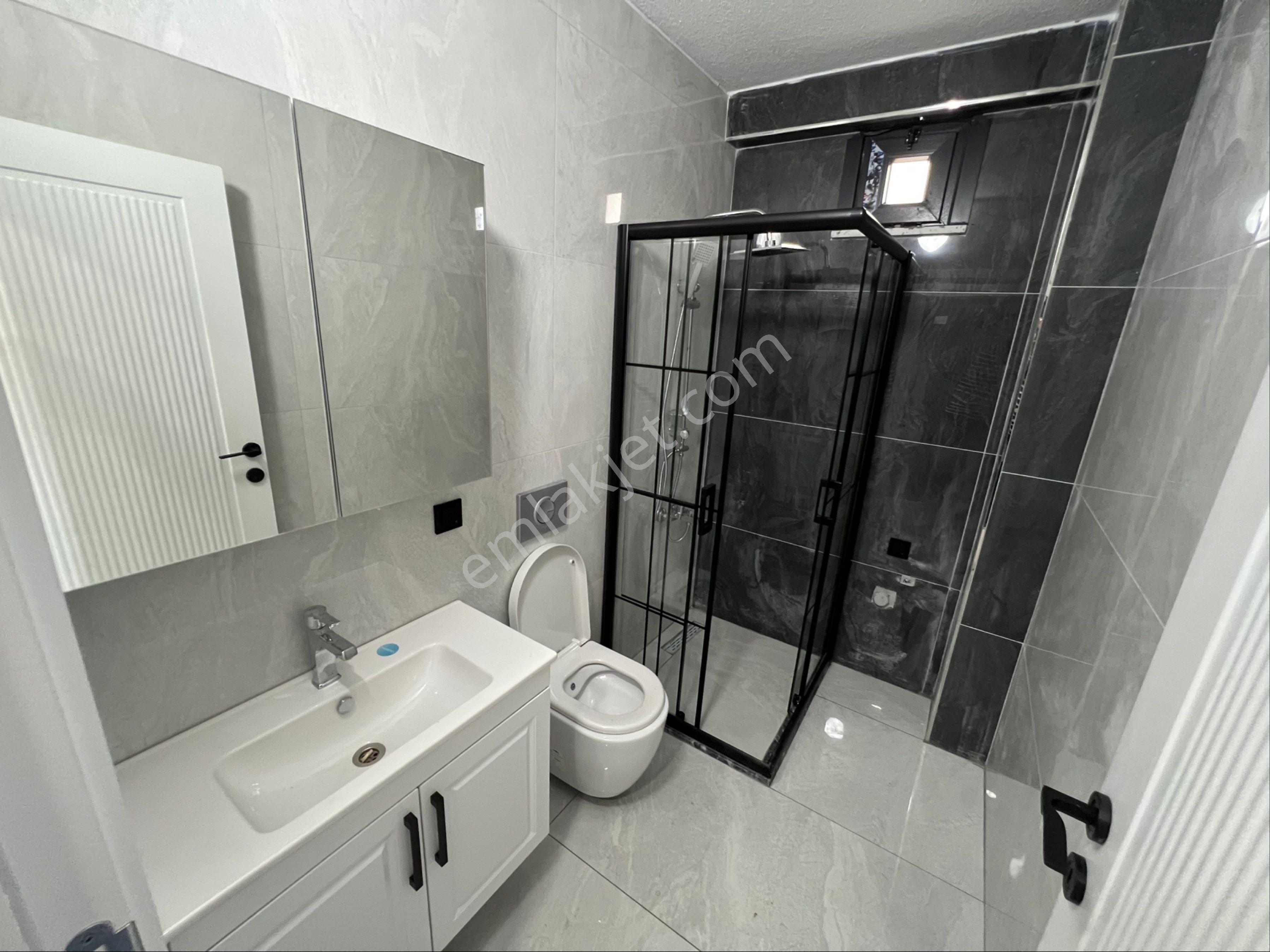 Vizyon Emlak'tan Bayramoğlu Mh Asansörlü Kapalı Otoparklı Arakat 2+1 - Görsel 18