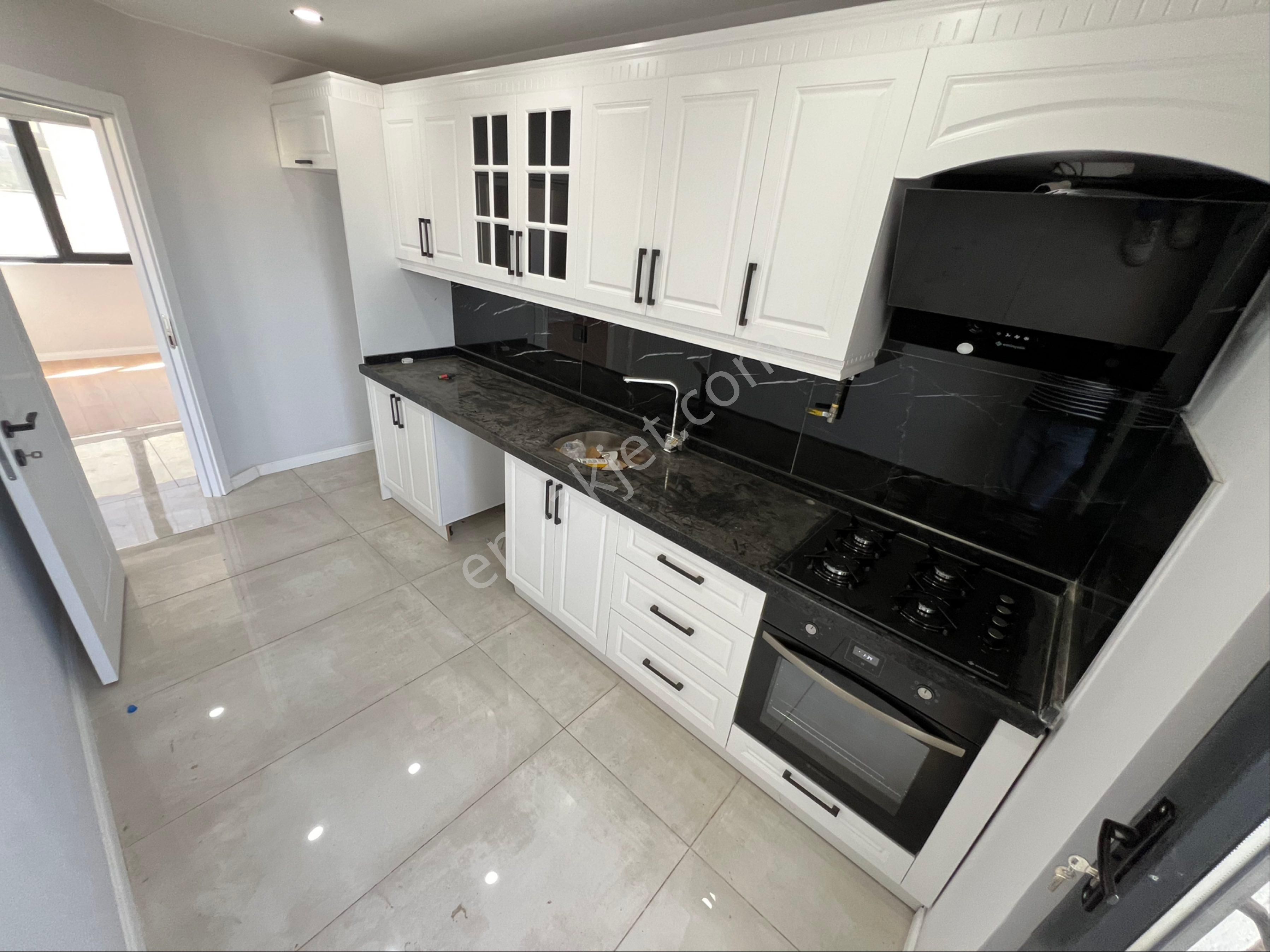 Vizyon Emlak'tan Bayramoğlu Mh Asansörlü Kapalı Otoparklı Arakat 2+1 - Görsel 11