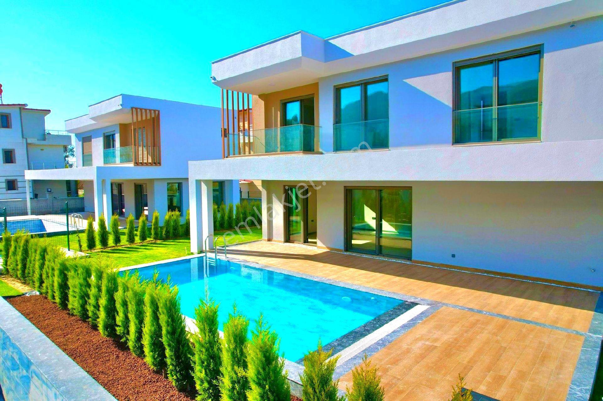 Güzelçamlıda Plaja Yakın Özel Havuzlu Tek Müstakil Sıfır Villa - Görsel 2