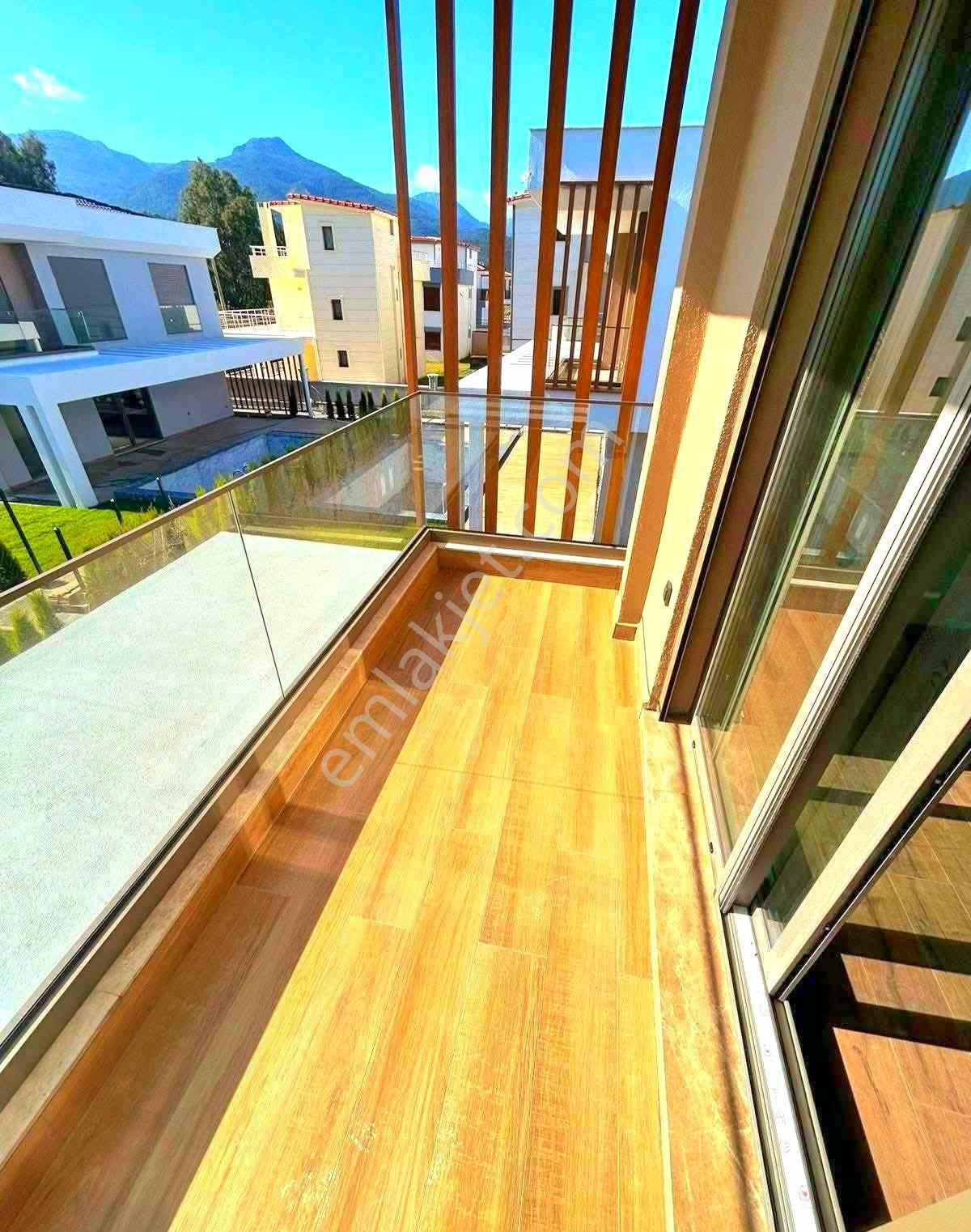 Güzelçamlıda Plaja Yakın Özel Havuzlu Tek Müstakil Sıfır Villa - Görsel 13