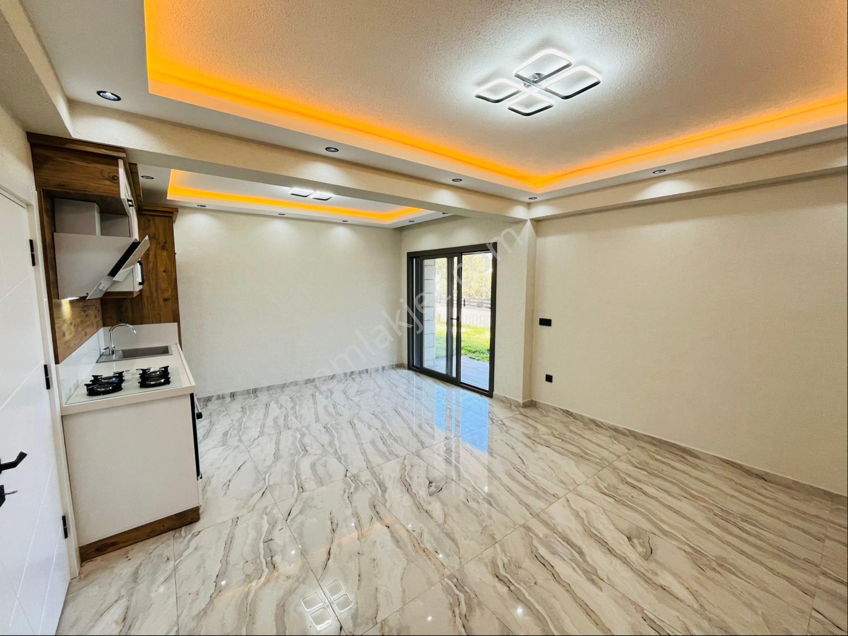 Altınoluk 2 Daire Gibi 4 Katlı Etrafı Kamera Sistemli 4 Kattan Deniz Gören Önü Yeşil Alan İkiz Villa - Görsel 19