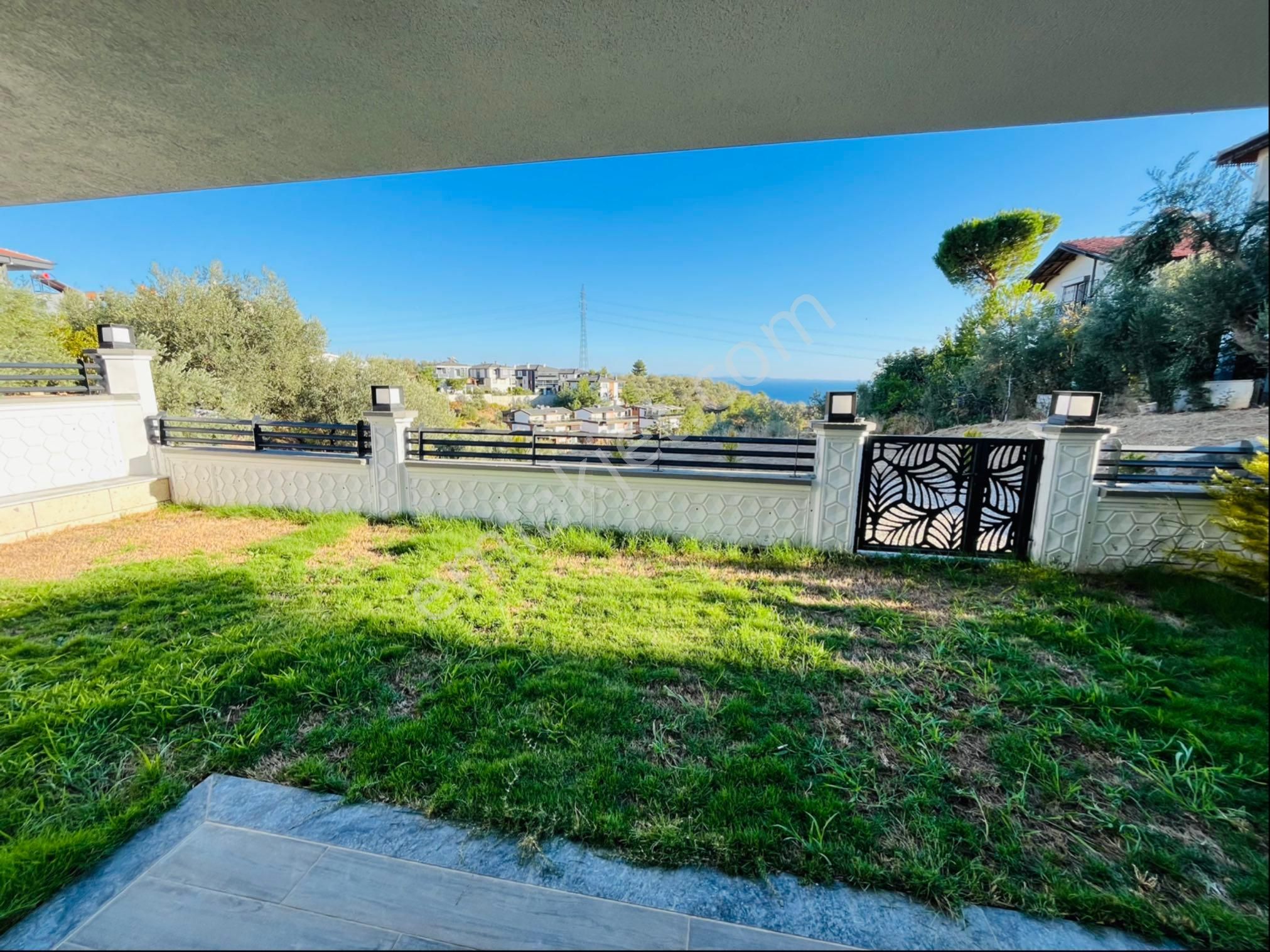 Altınoluk 2 Daire Gibi 4 Katlı Etrafı Kamera Sistemli 4 Kattan Deniz Gören Önü Yeşil Alan İkiz Villa - Görsel 22