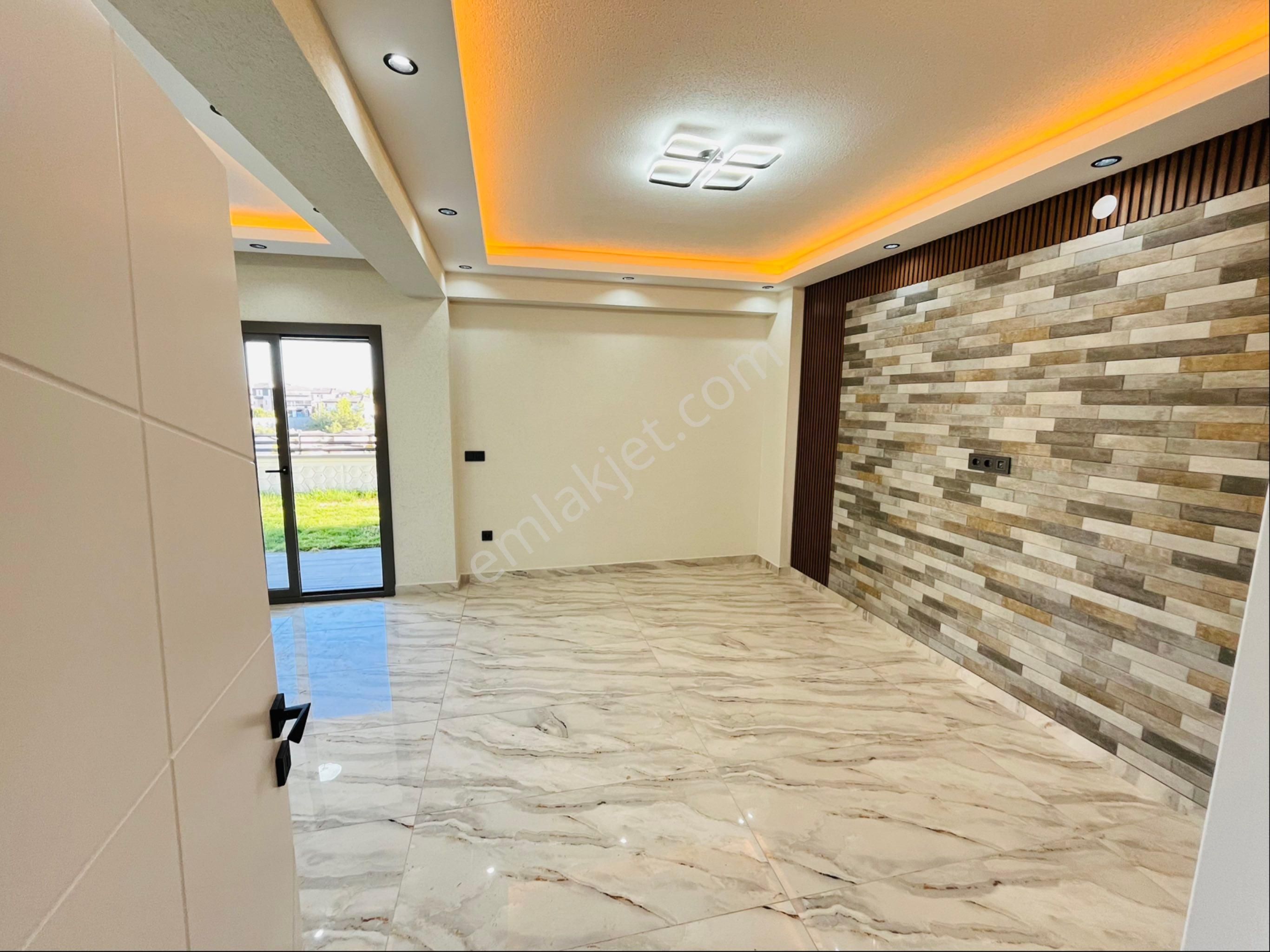 Altınoluk 2 Daire Gibi 4 Katlı Etrafı Kamera Sistemli 4 Kattan Deniz Gören Önü Yeşil Alan İkiz Villa - Görsel 18