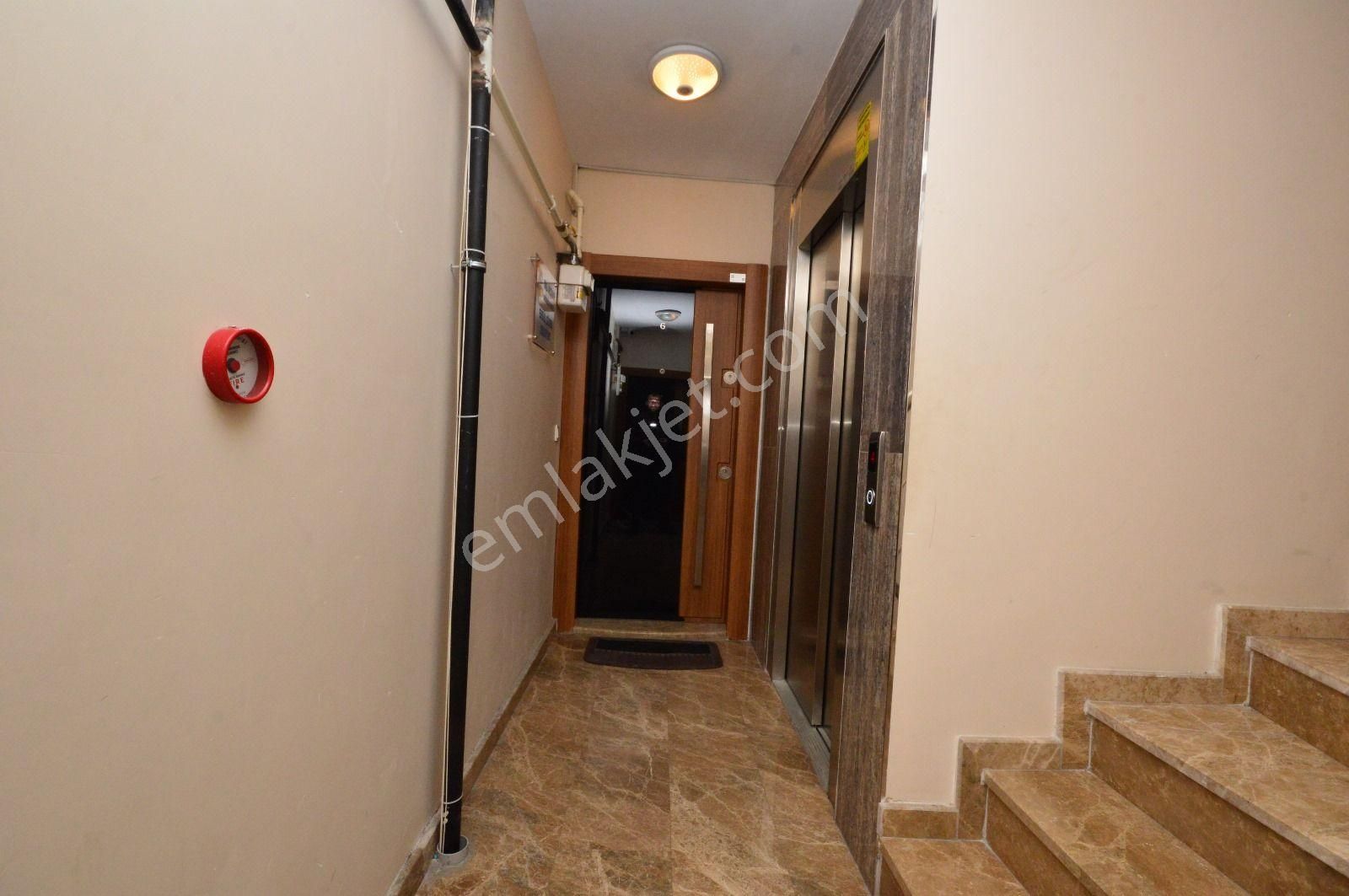 Başokur'dan Bahçelievler Şirinevler Metro Metrobüse 10 Dk, 2+1 - Görsel 26